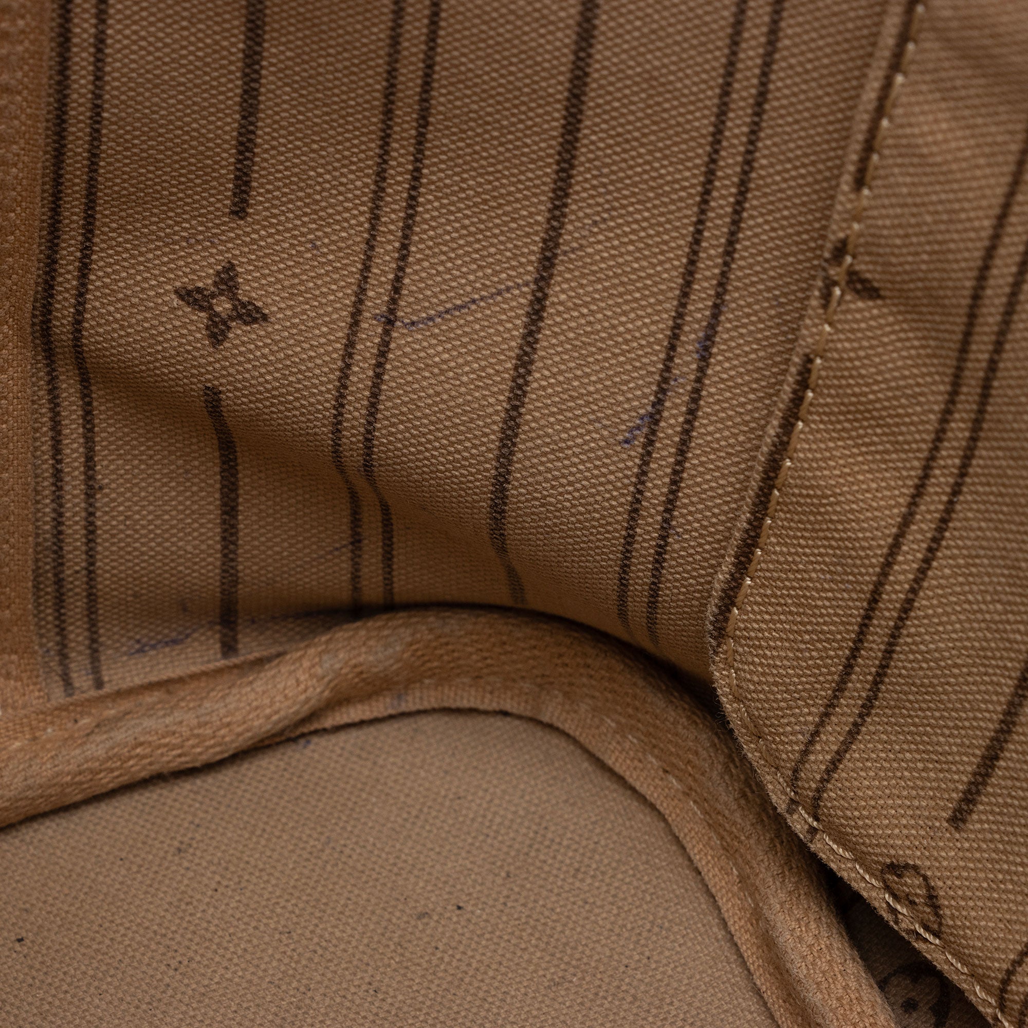 LO-LV bags 10693