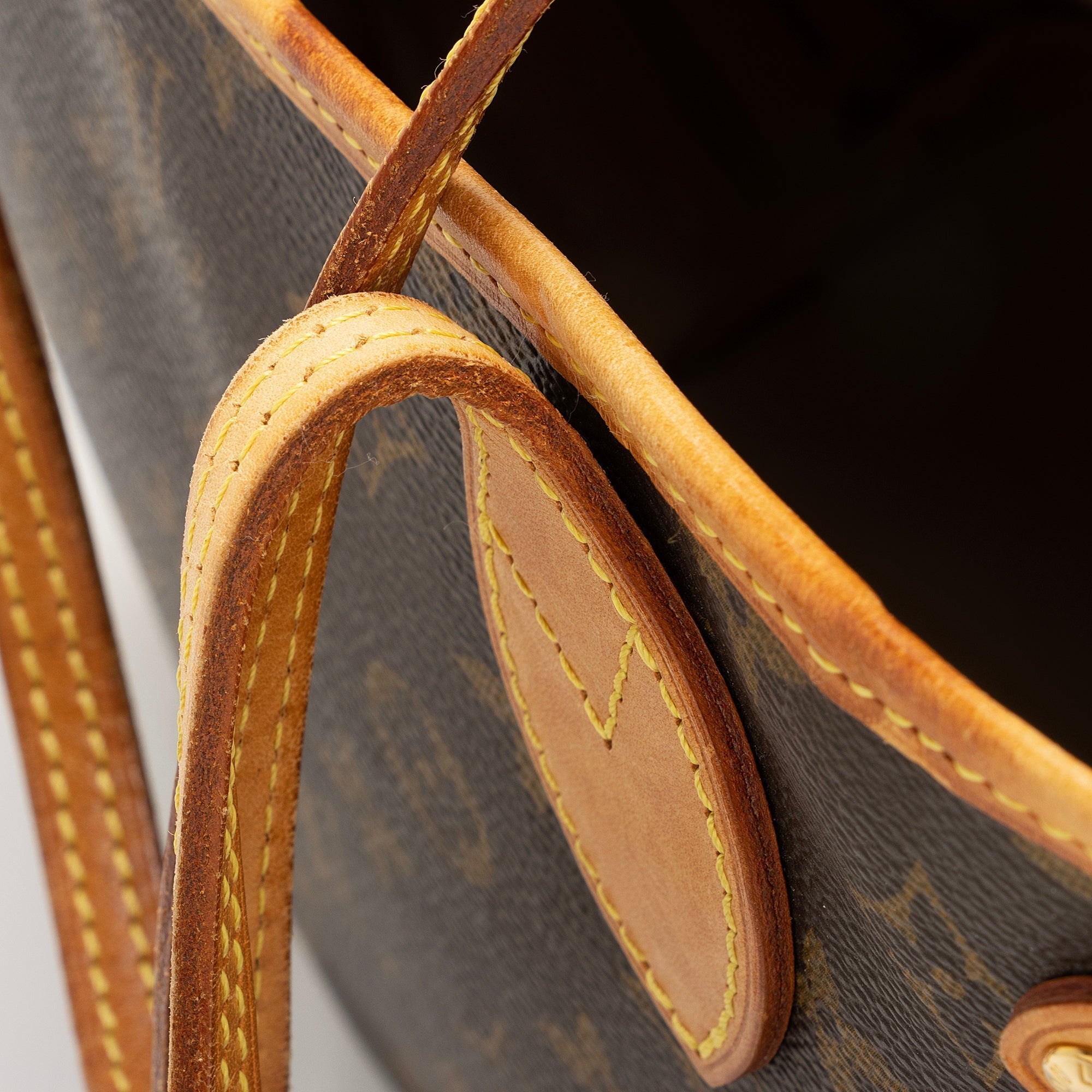 LO-LV bags 9820