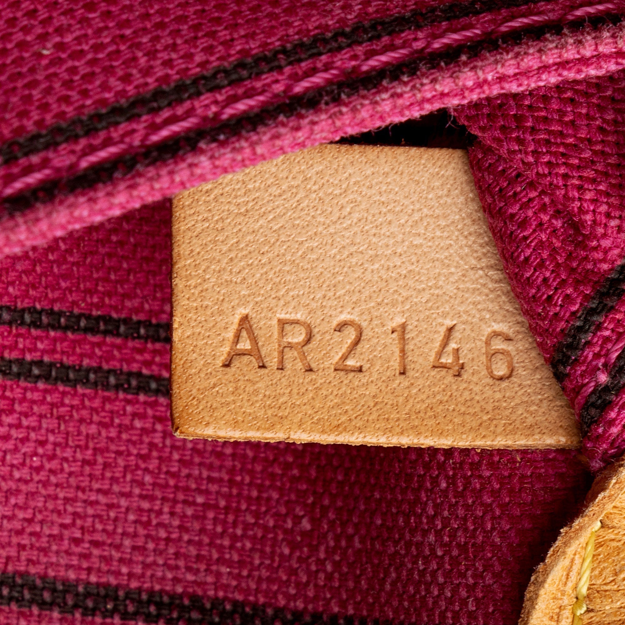 LO-LV bags 10741