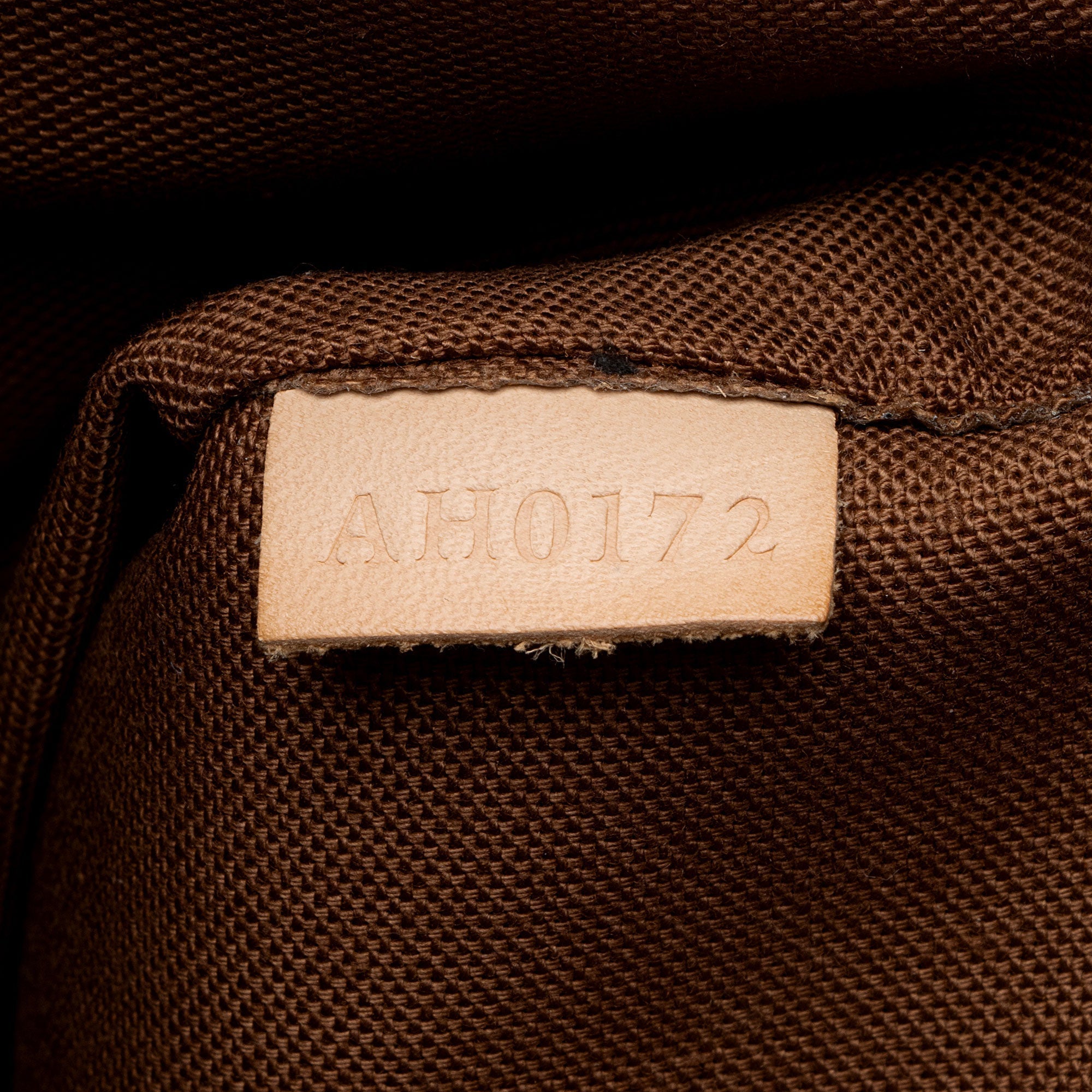 LO-LV bags 14089