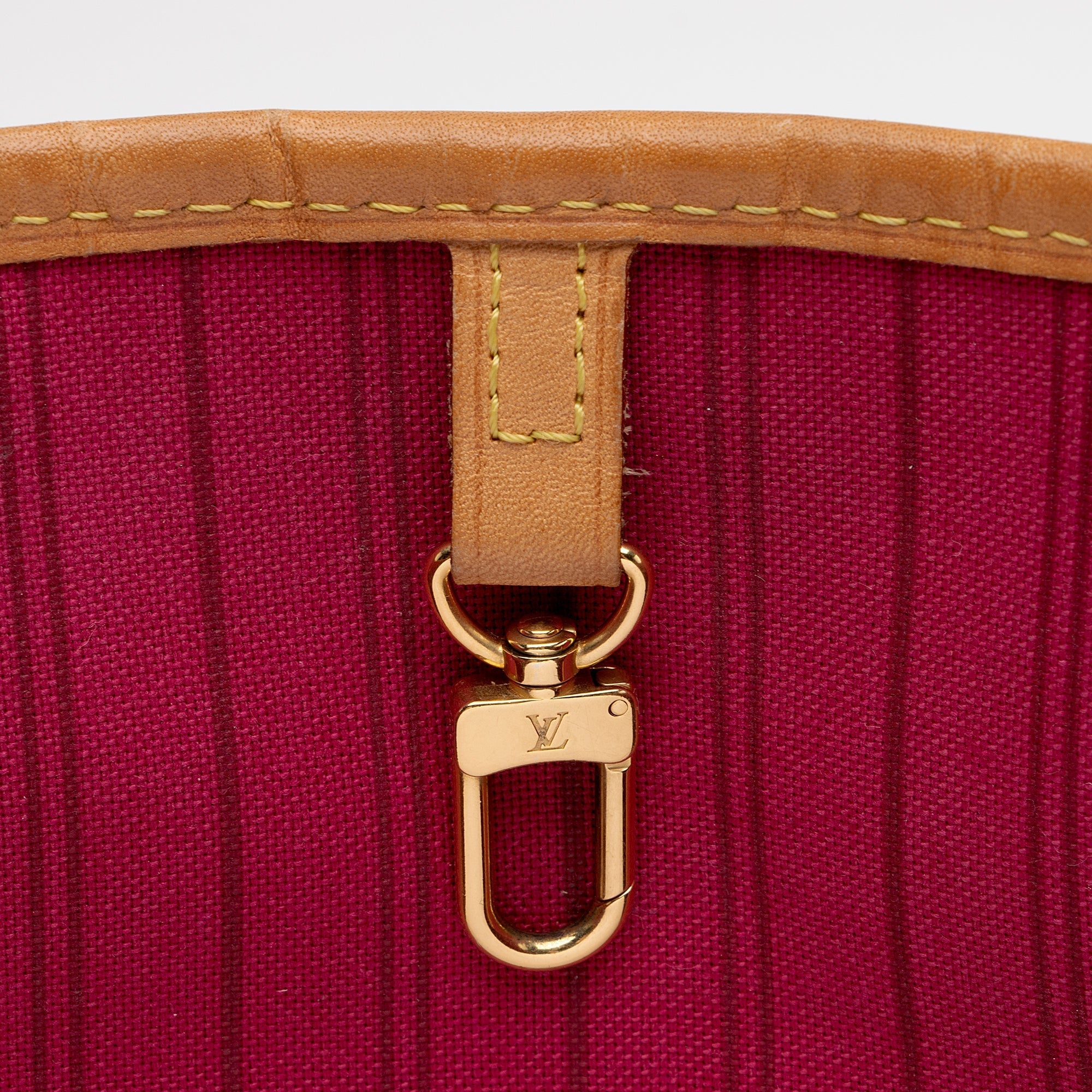 LO-LV bags 9830