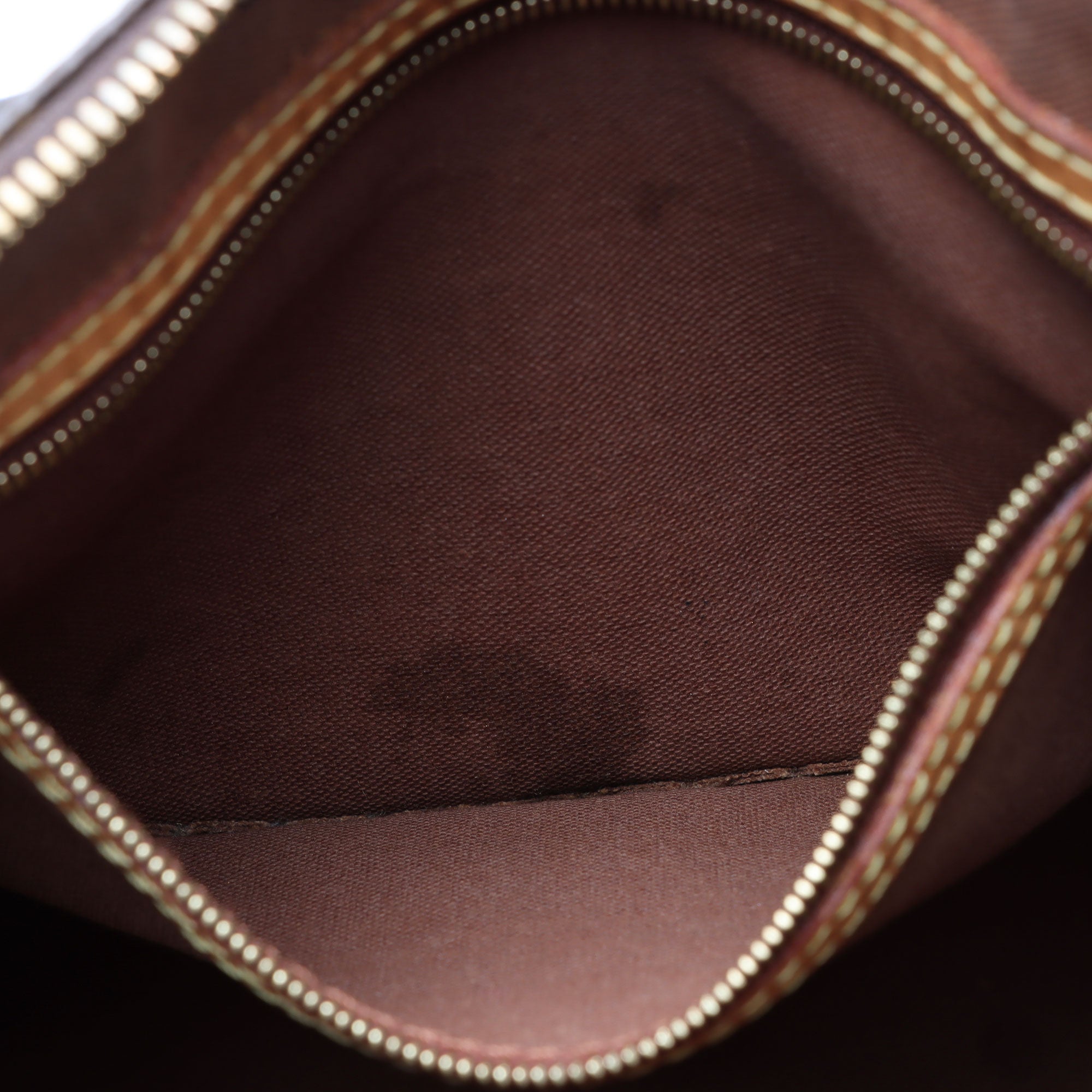 LO-LV bags 8845