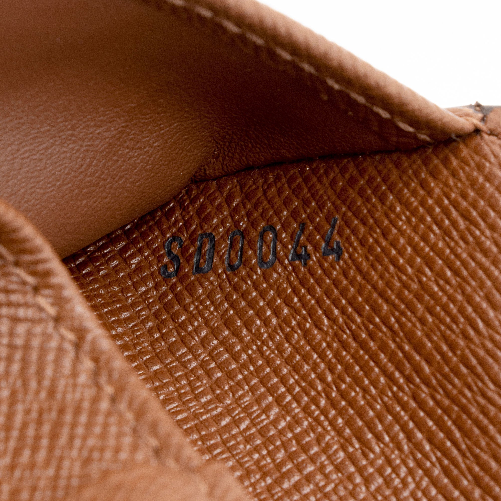 LO-LV bags 8803