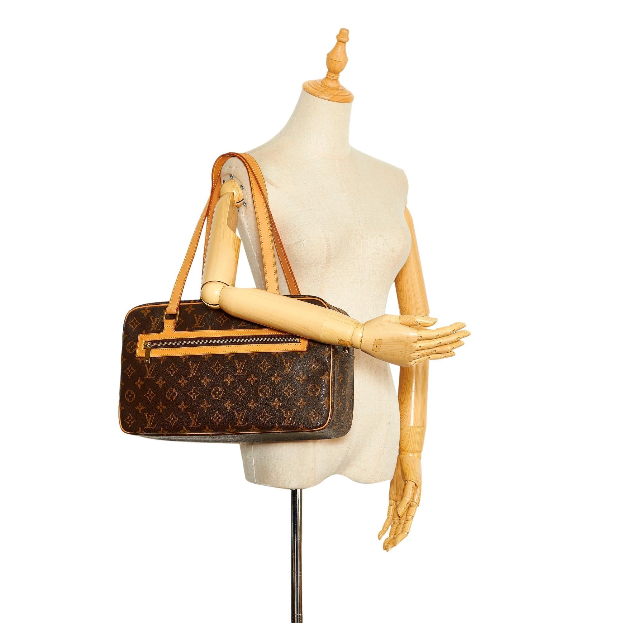 LO-LV bags 13526