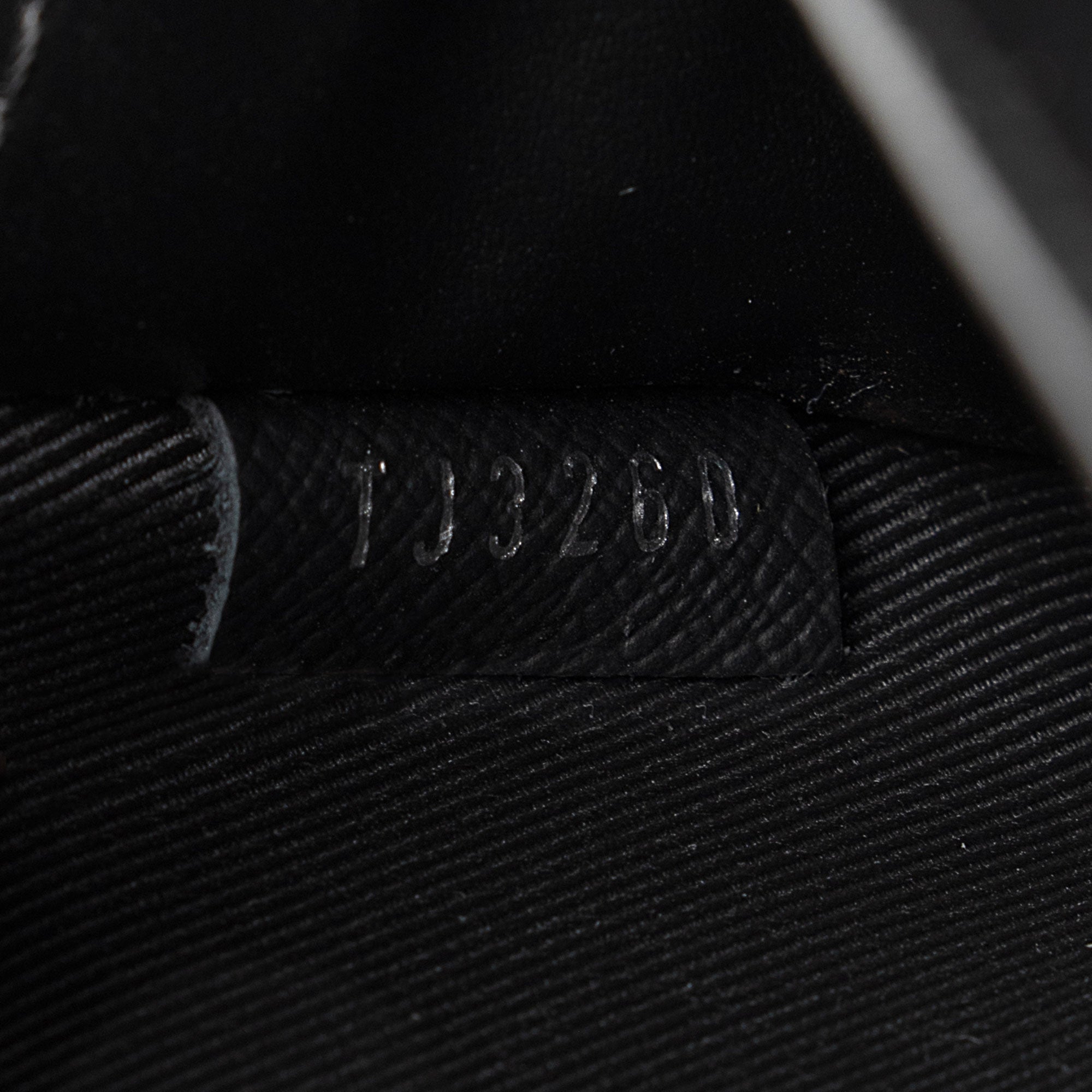 LO-LV bags 13827