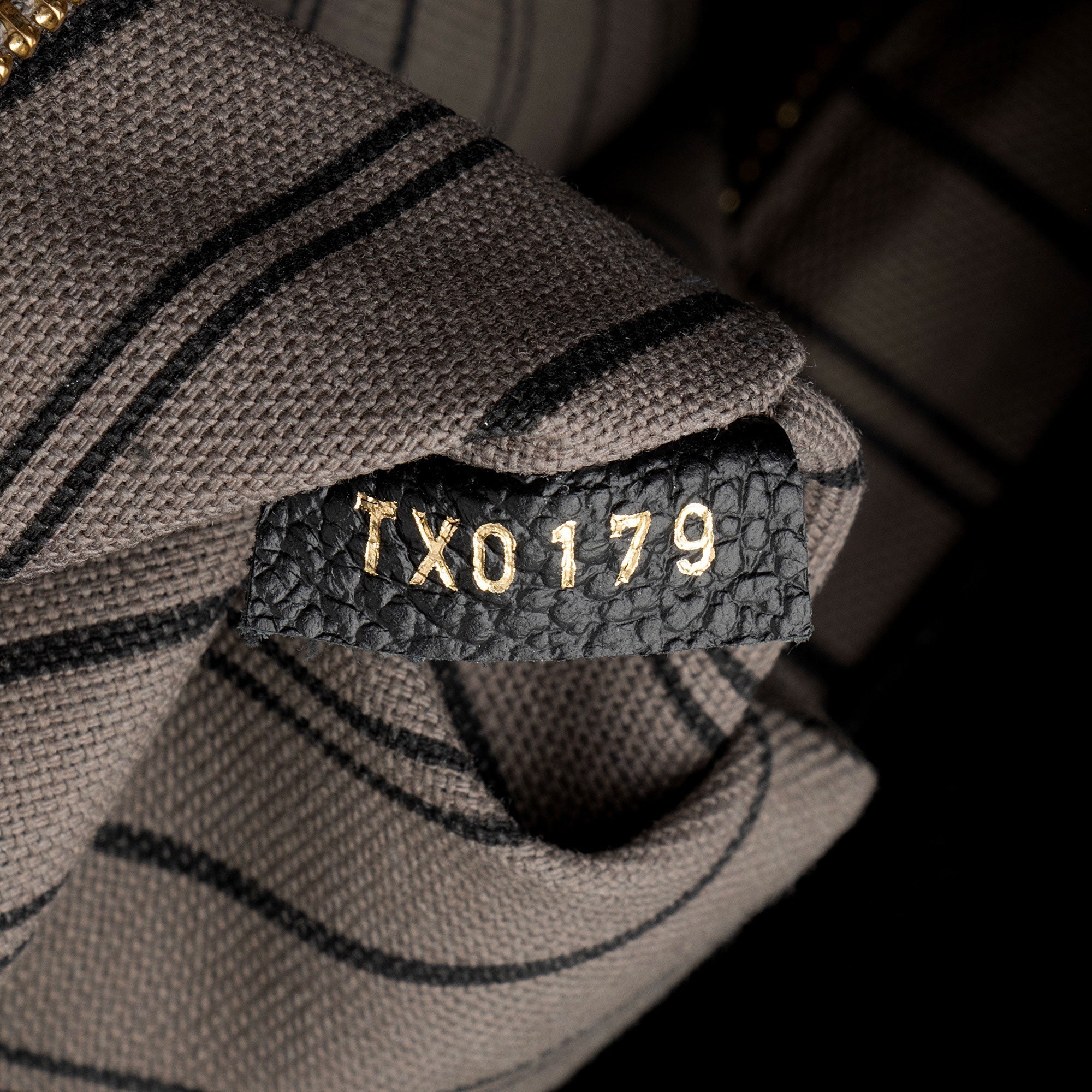 LO-LV bags 8922