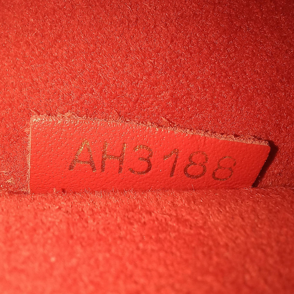 LO-LV bags 8988