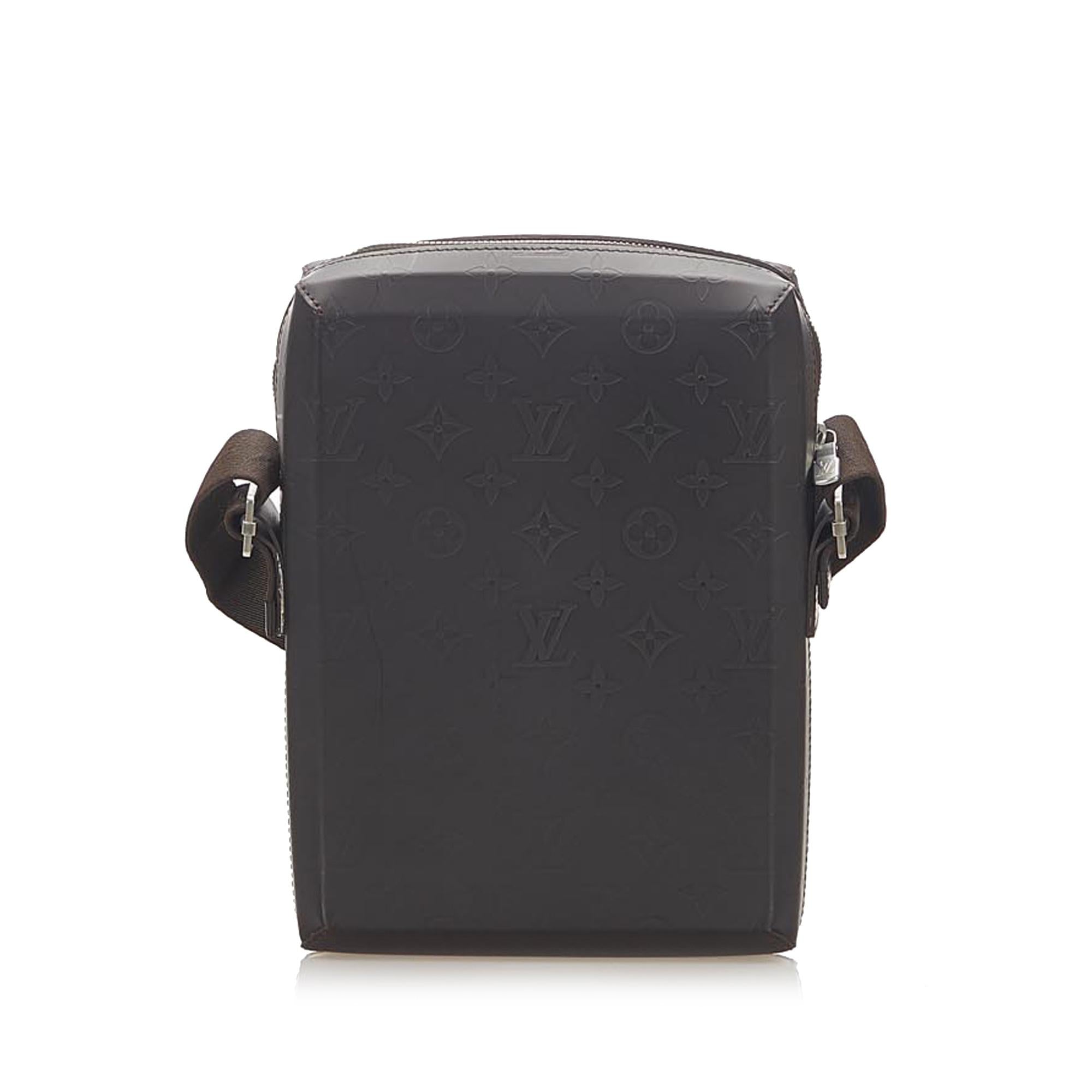 LO-LV bags 8256
