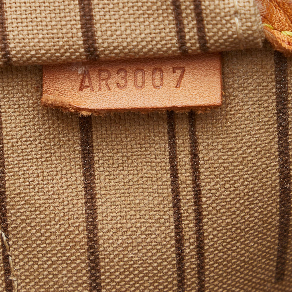 LO-LV bags 8938