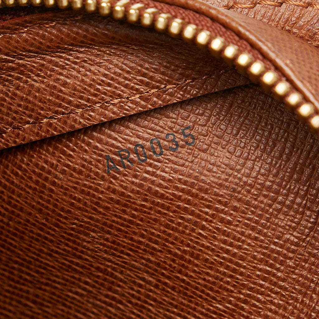 LO-LV bags 9398
