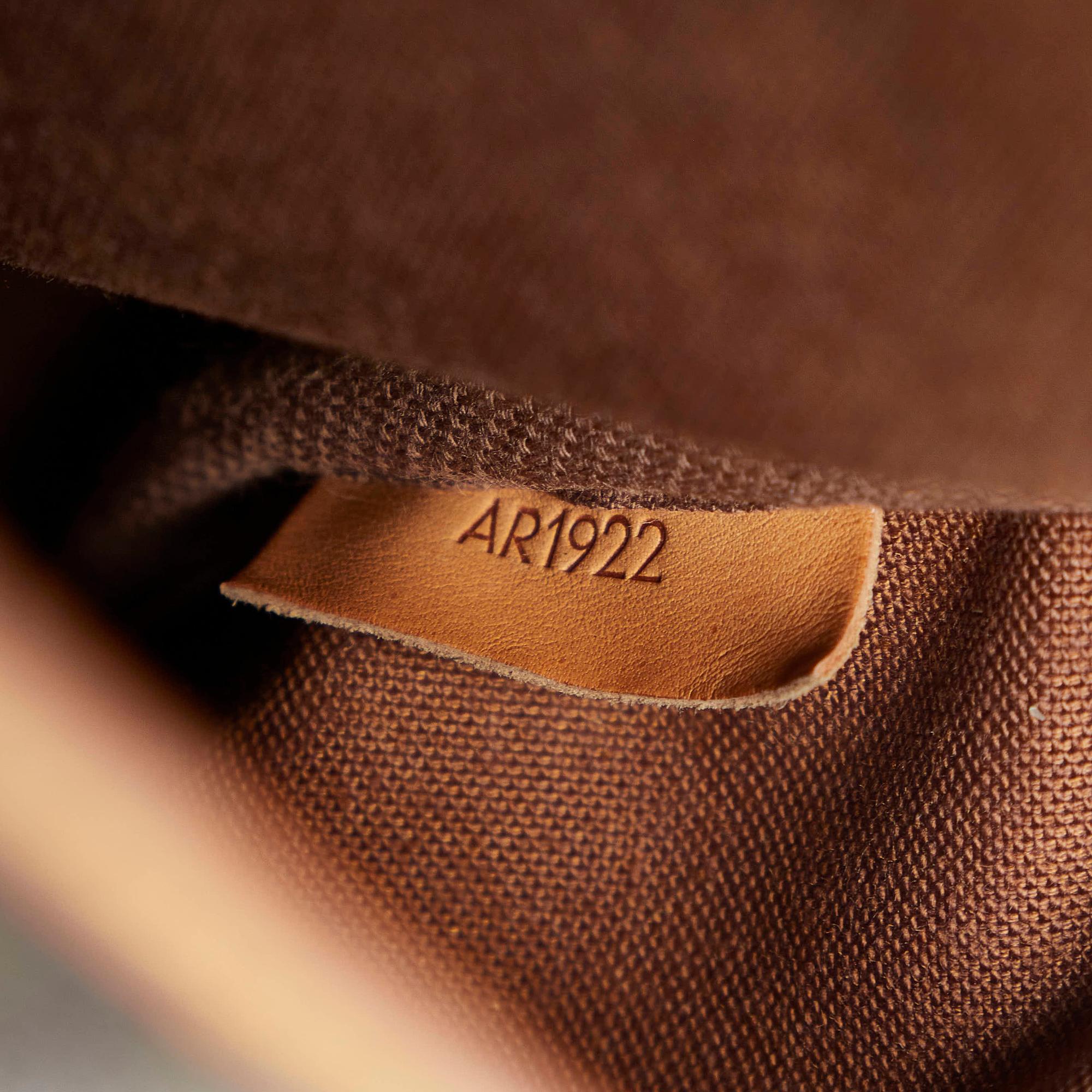 LO-LV bags 8930