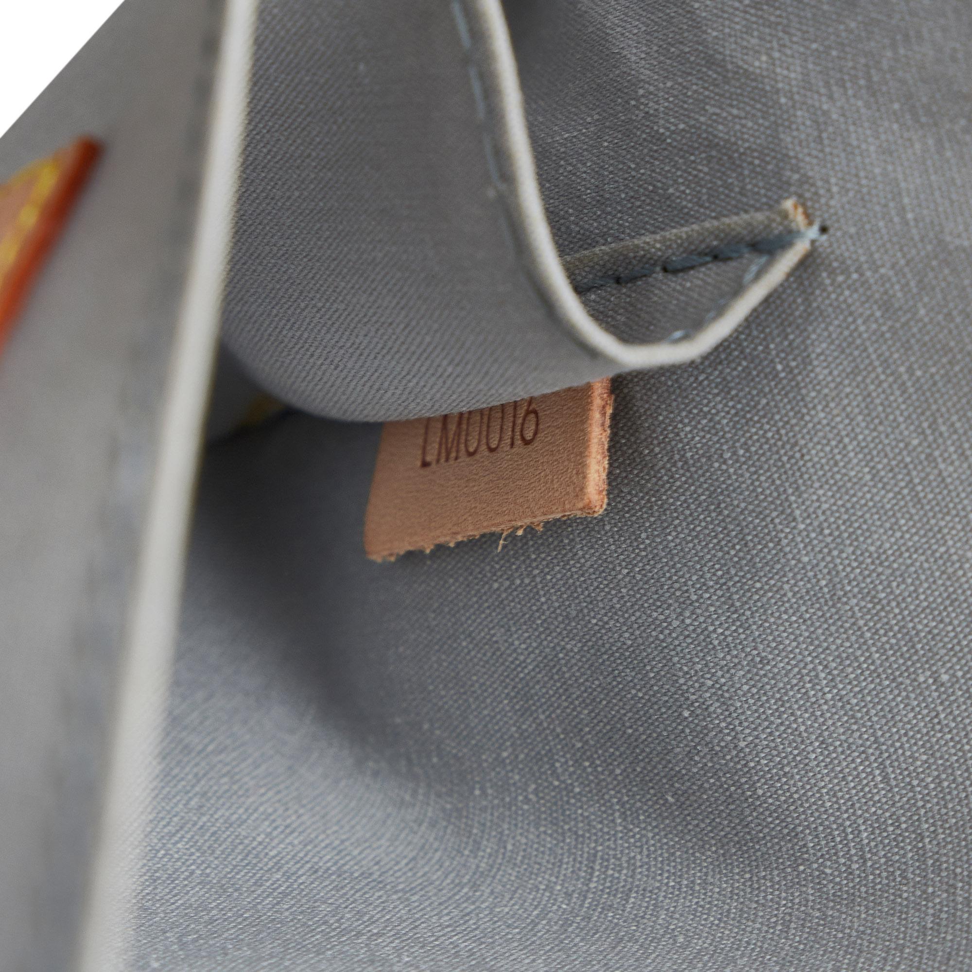 LO-LV bags 8890
