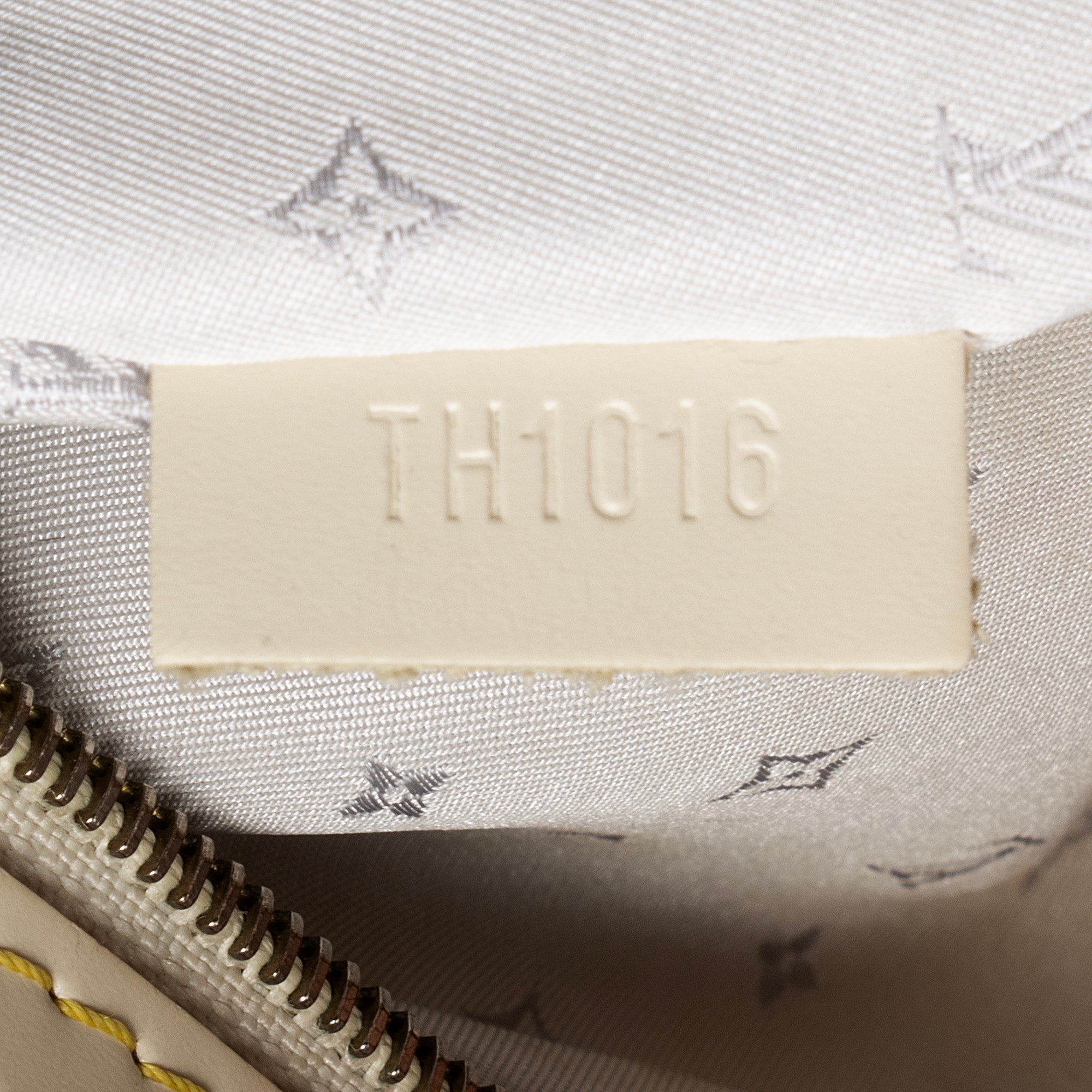 LO-LV bags 11191