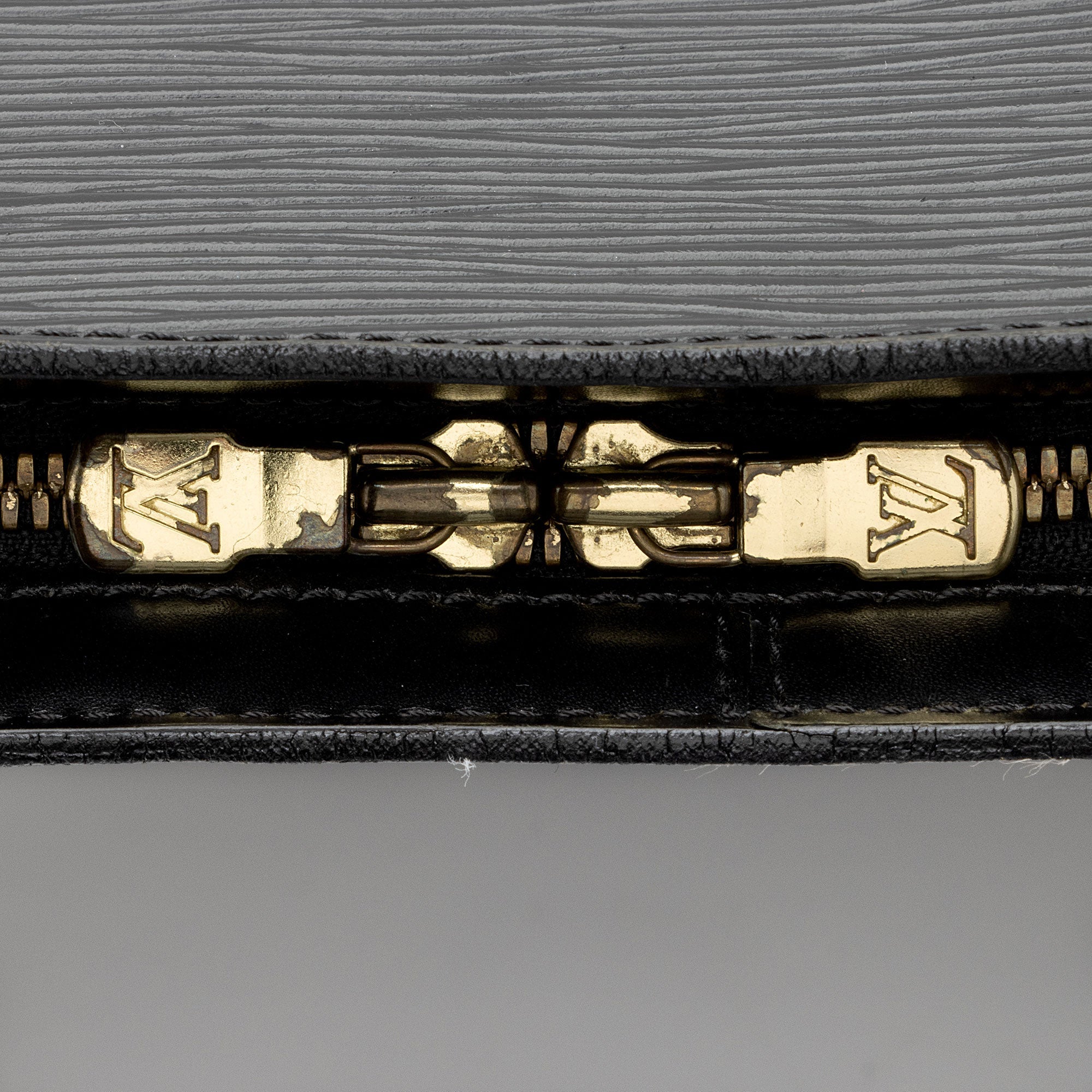 LO-LV bags 7660
