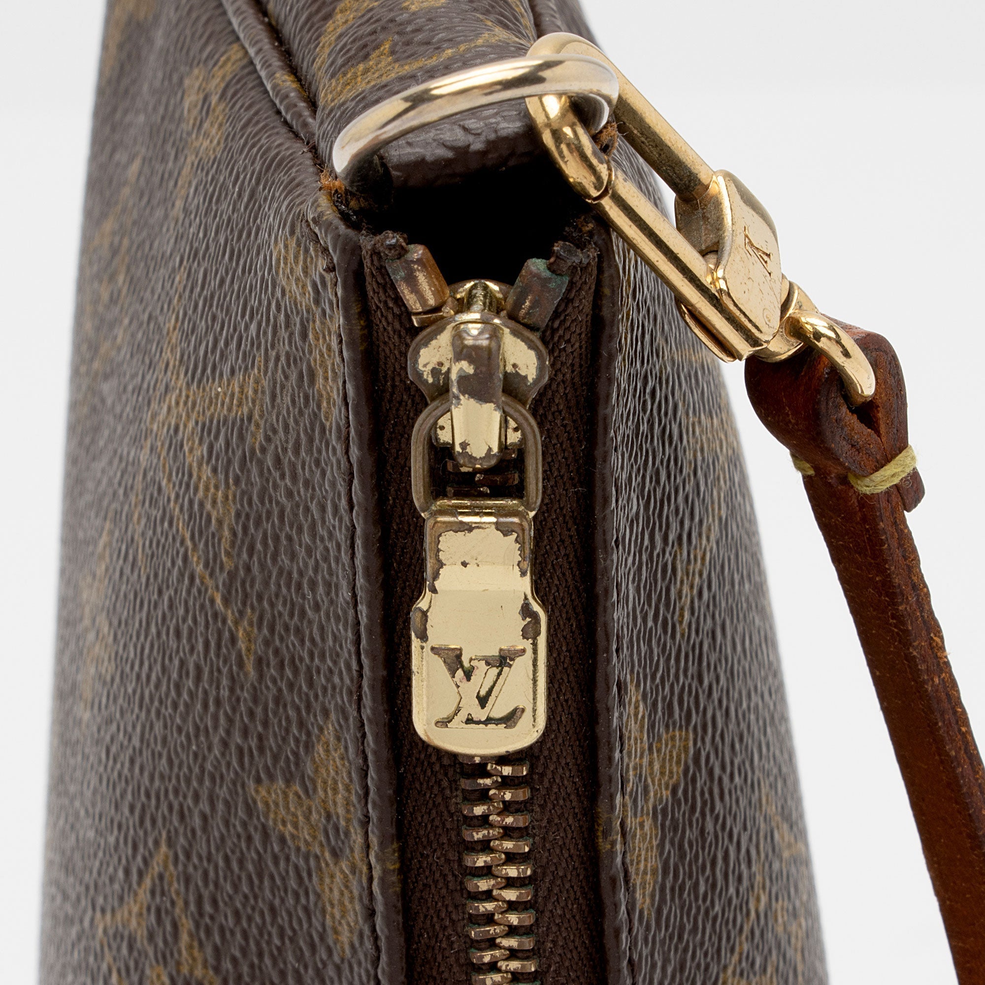 LO-LV bags 9825