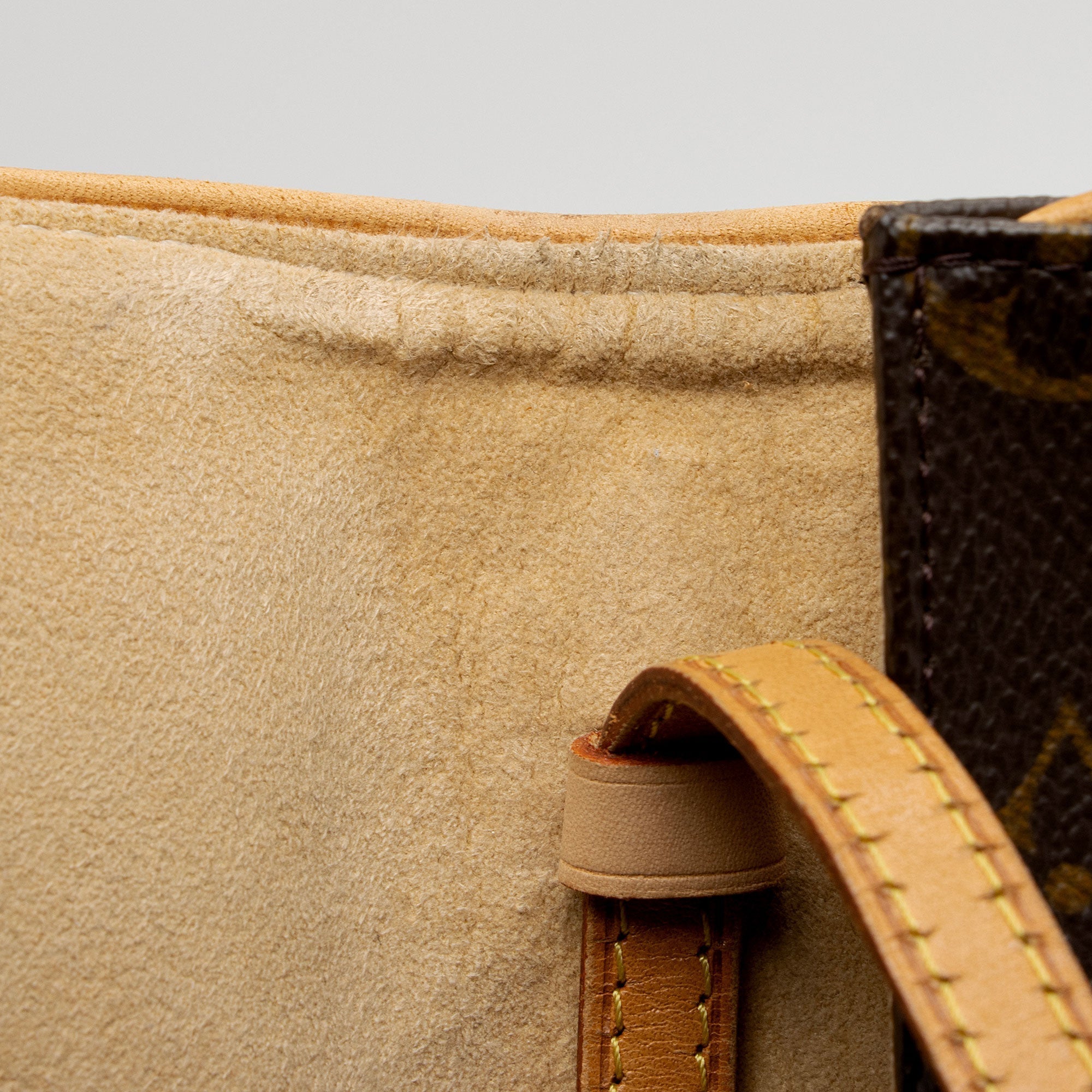 LO-LV bags 9316