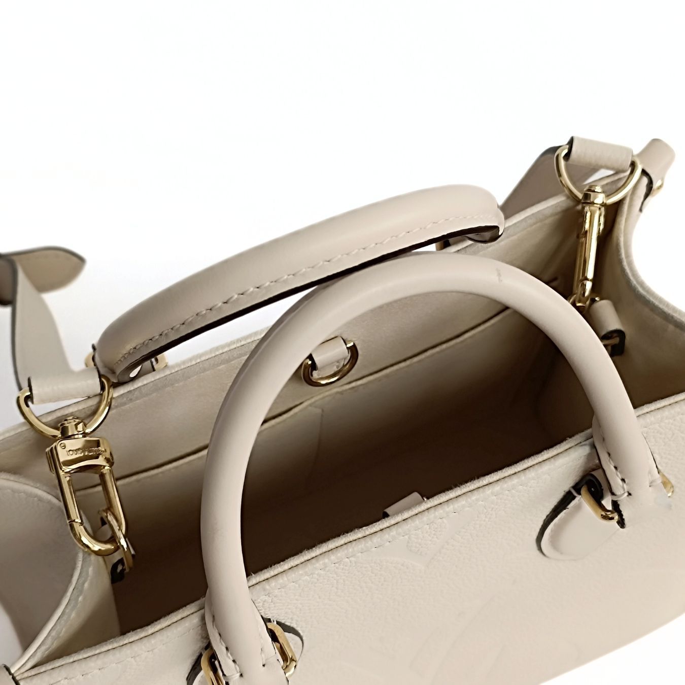LO-LV bags 6537