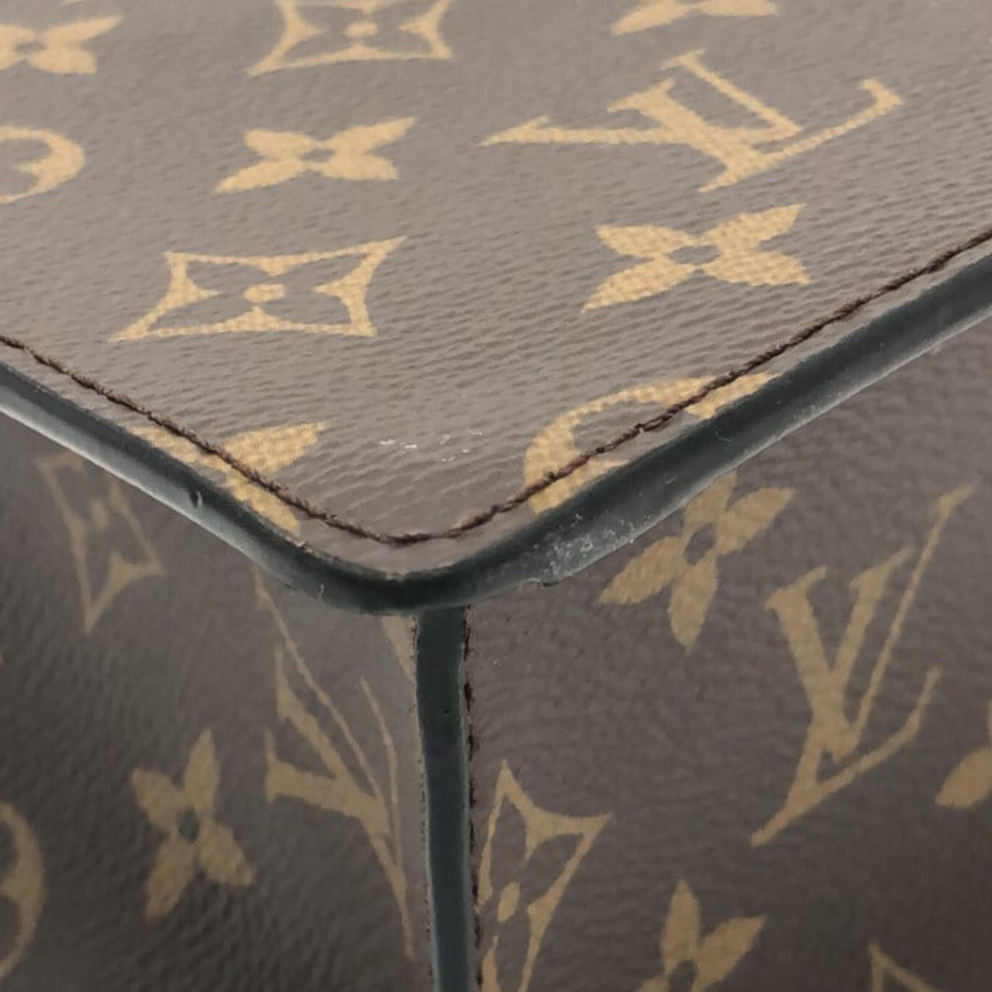 LO-LV bags 9784