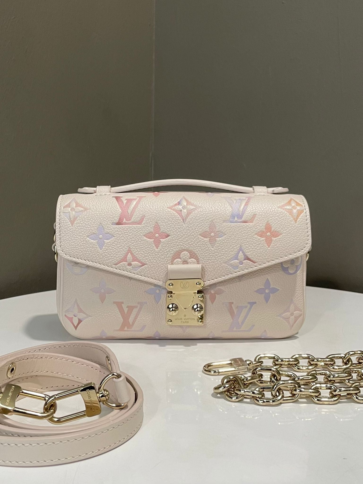 Pochette Metis