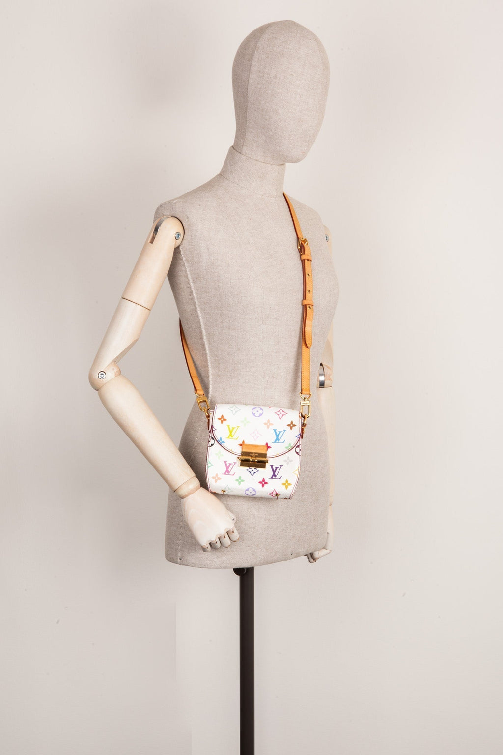 LO-LV bags 6912