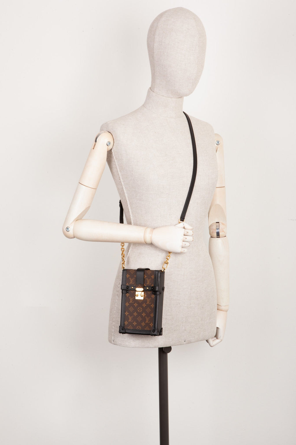 LO-LV bags 2585