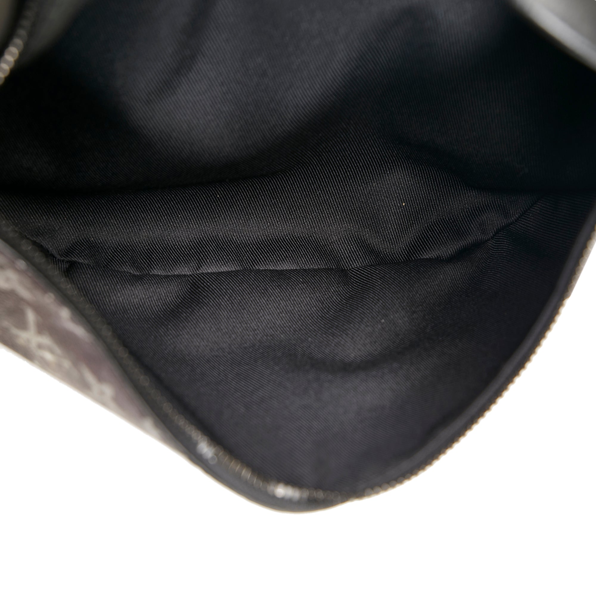 LO-LV bags 2123