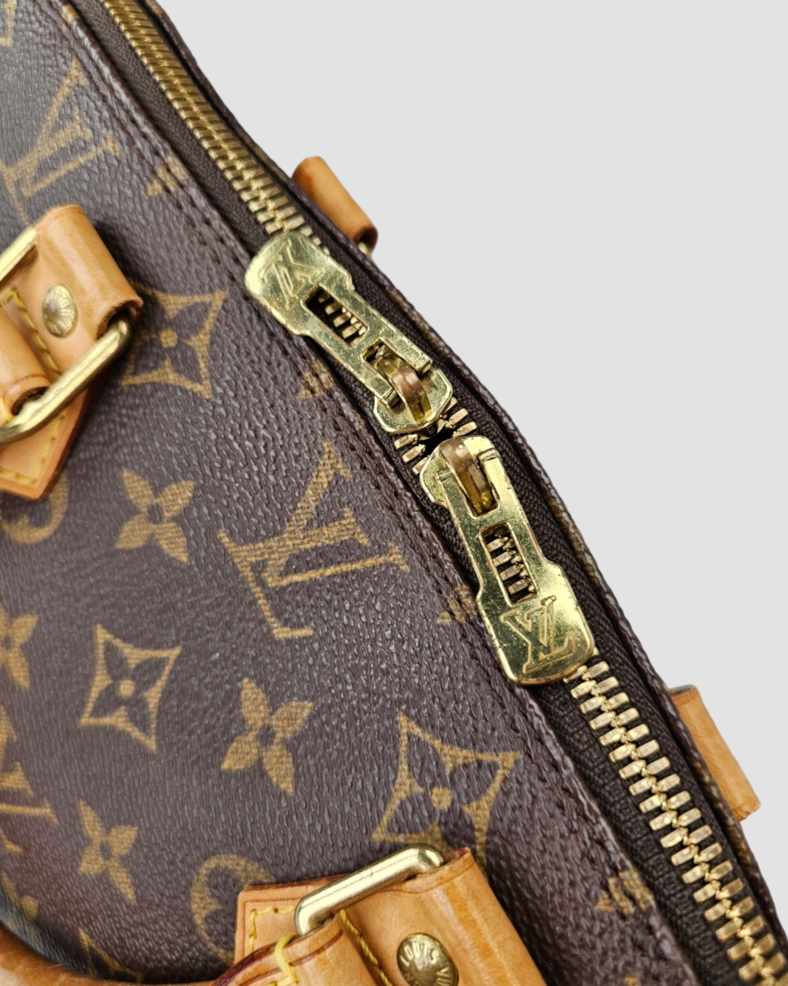 LO-LV bags 14257