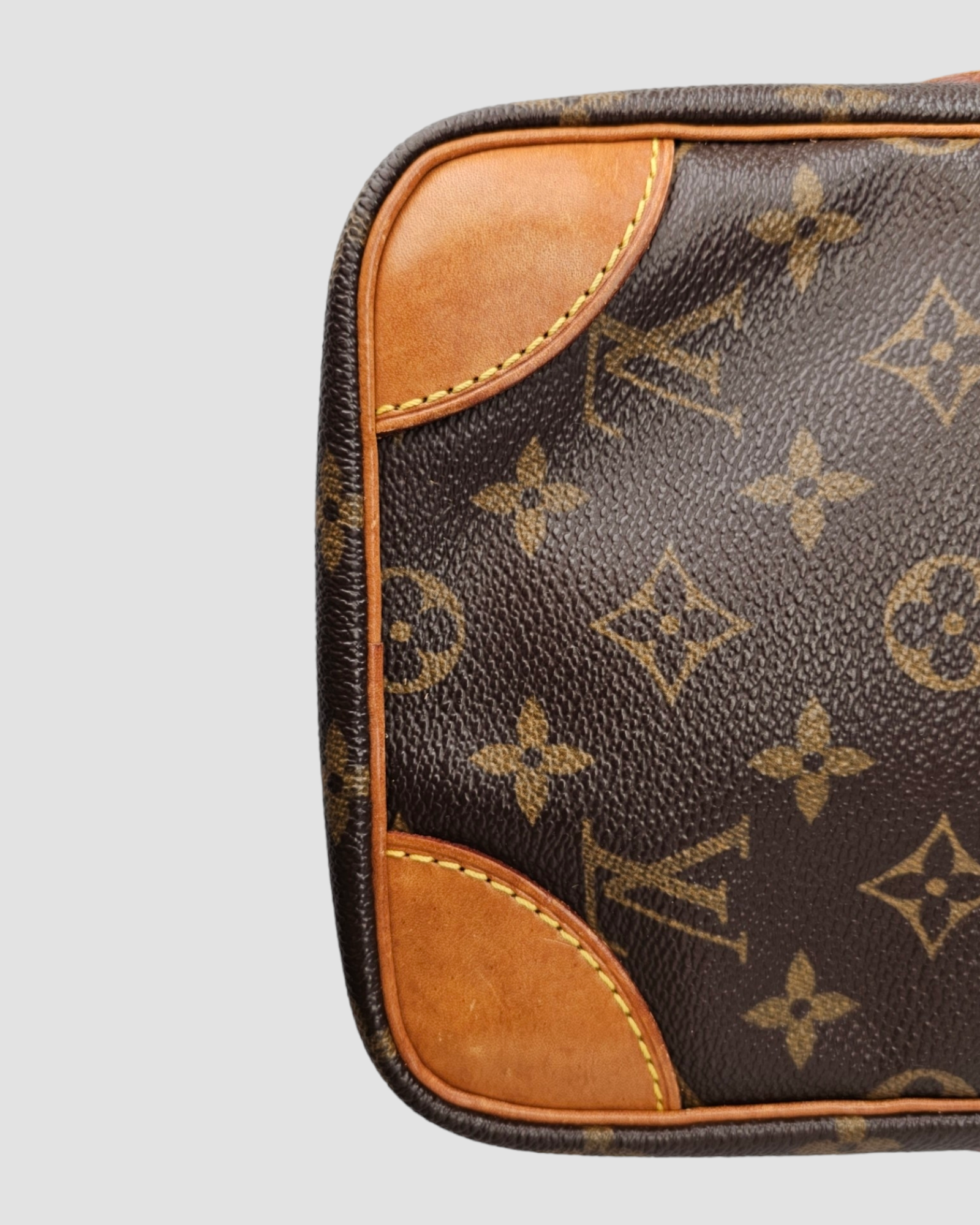 LO-LV bags 8273