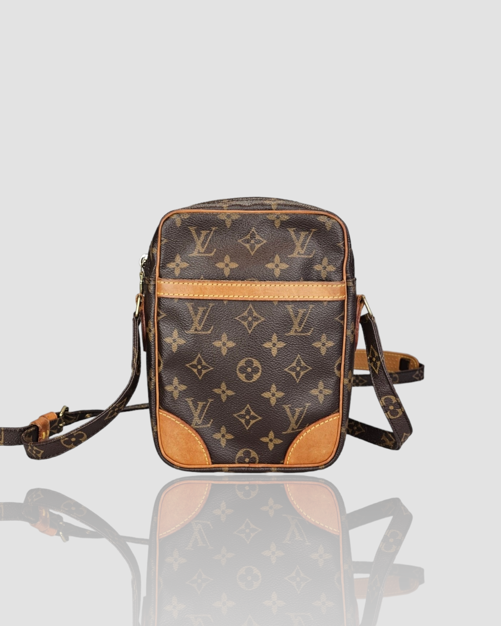 LO-LV bags 8273
