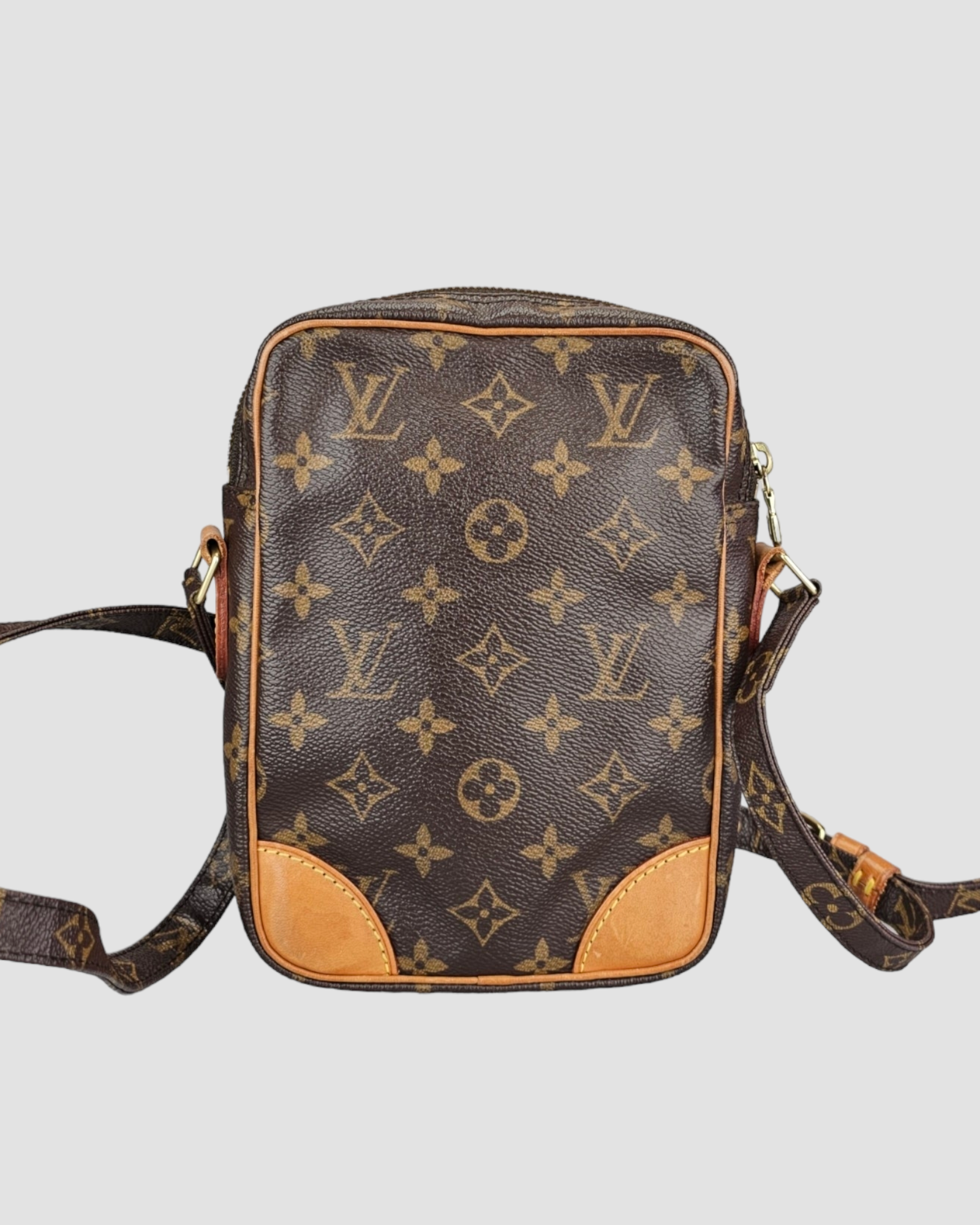 LO-LV bags 8273