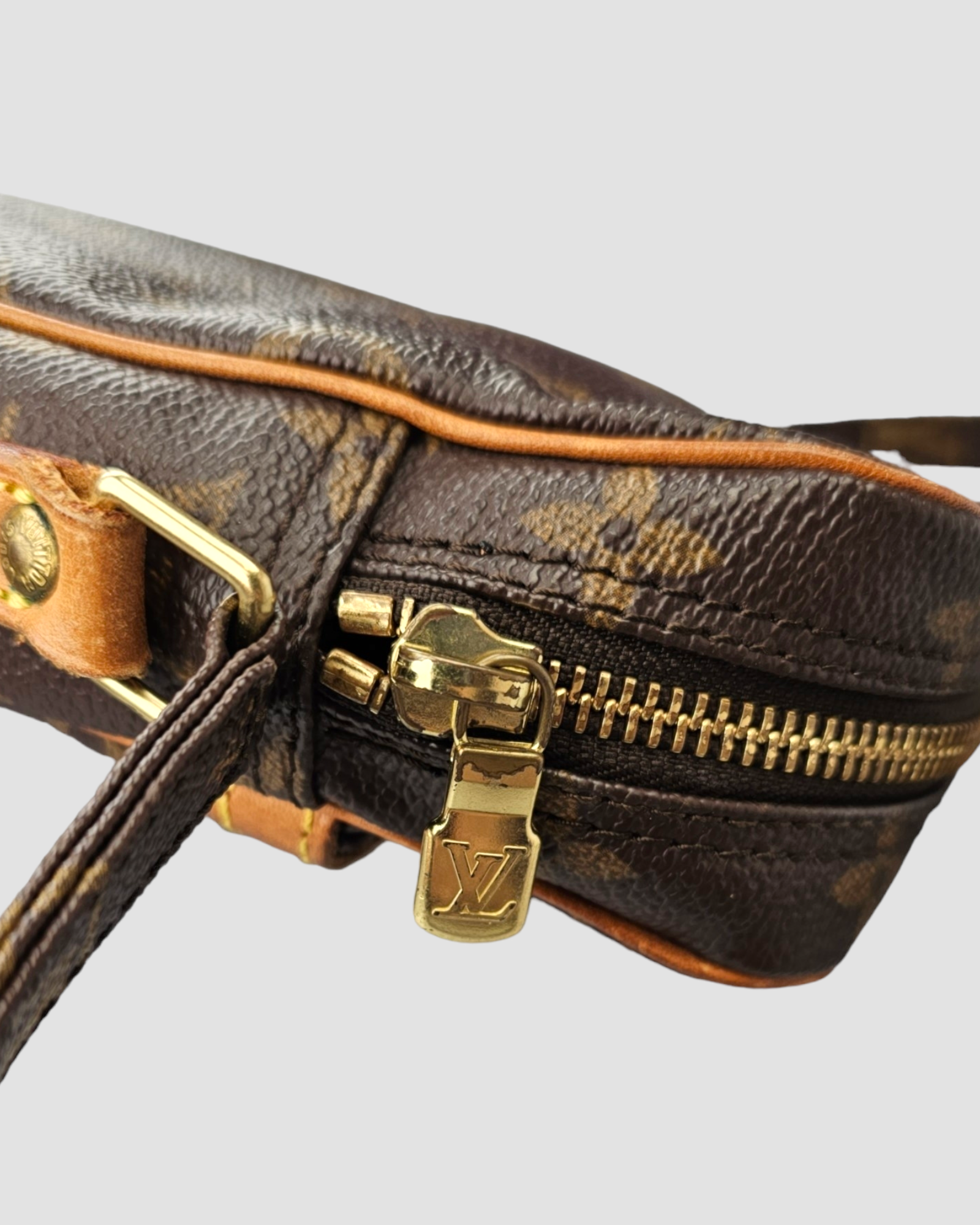LO-LV bags 8273