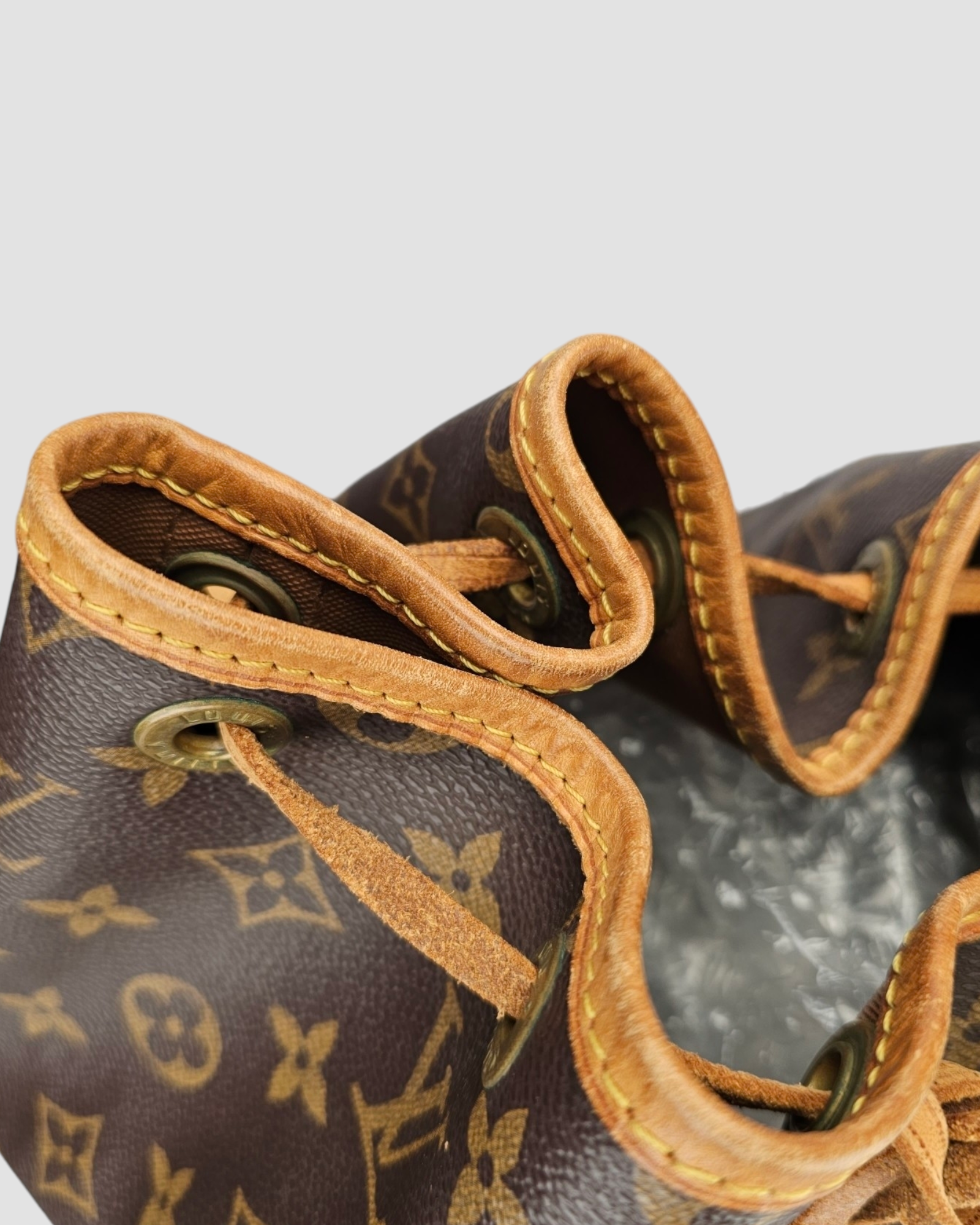 LO-LV bags 9739