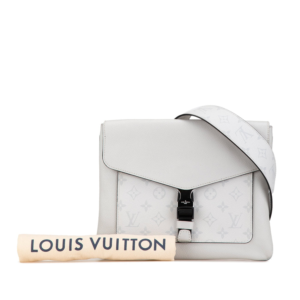 LO-LV bags 4782