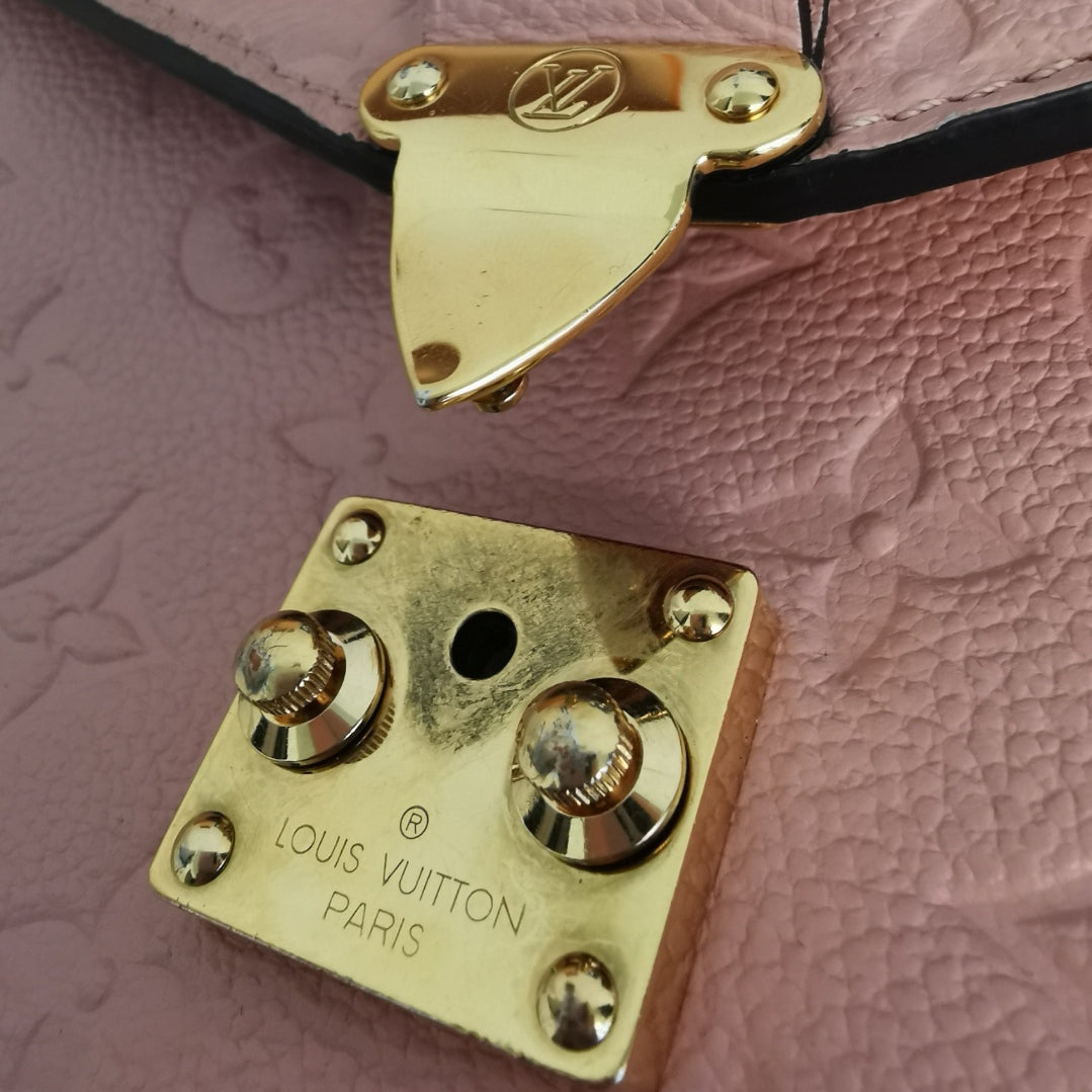 LO-LV bags 9755