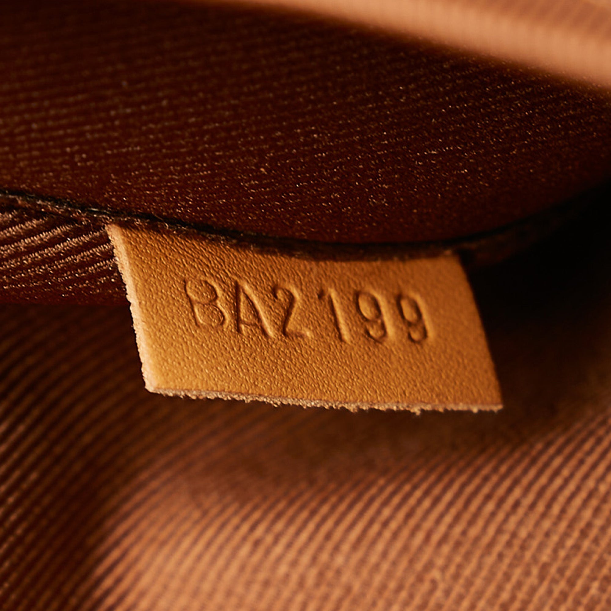 LO-LV bags 4348