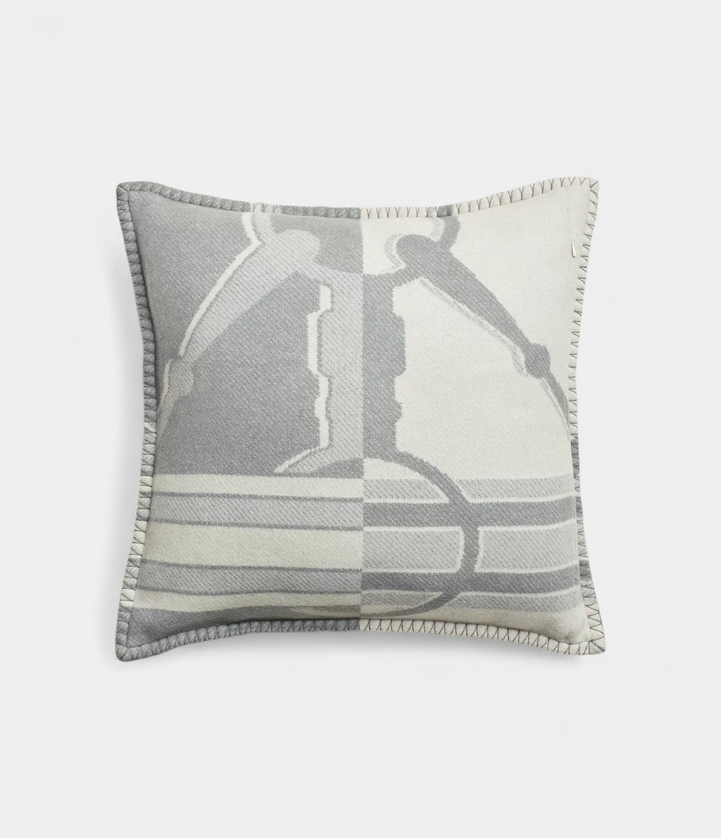 Tatersale Pillow A Luxurious Blend of Comfort and Craftsmanship