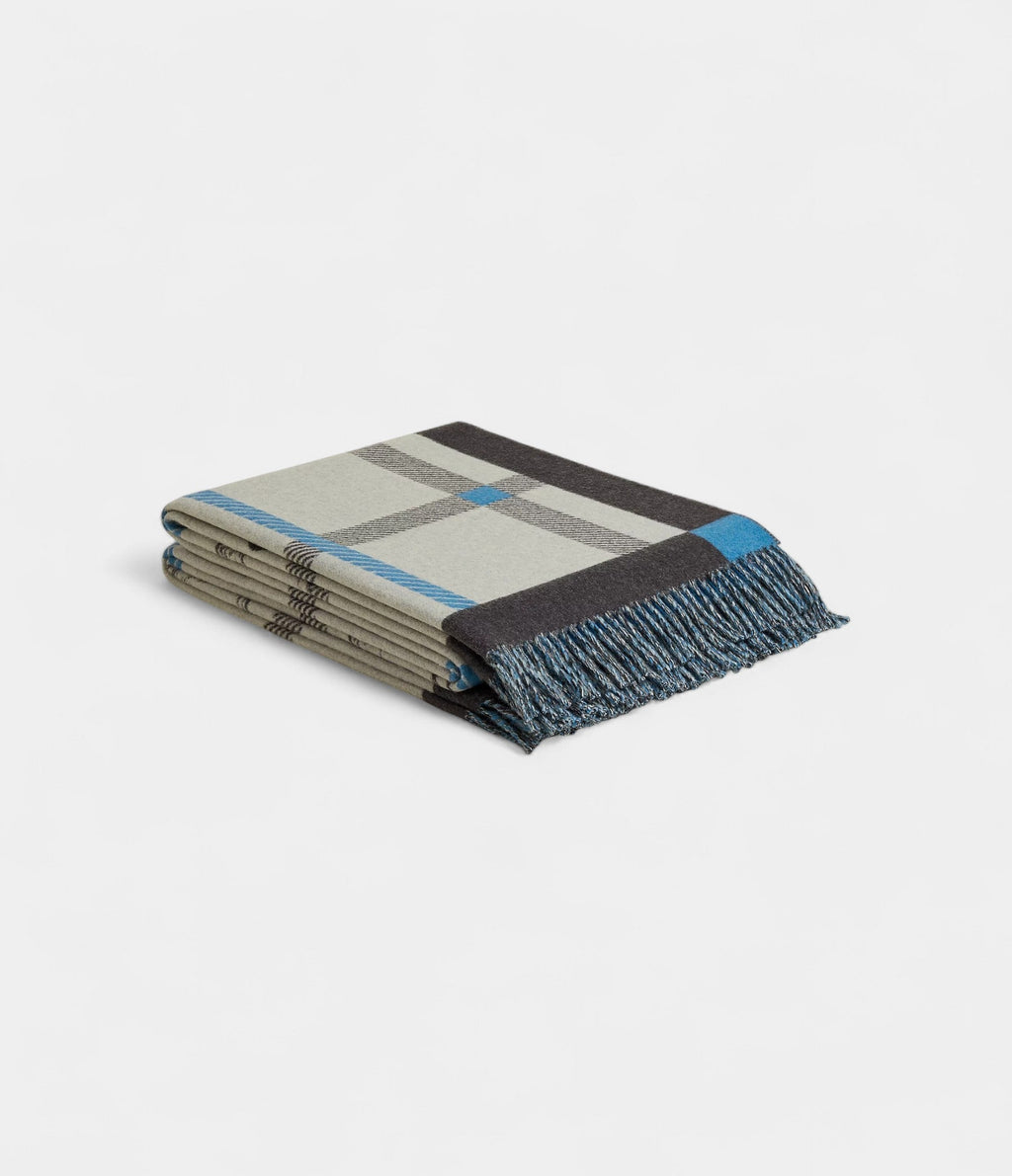 Tigre Altai 2 Blanket A Harmonious Blend of Artistry and Luxury