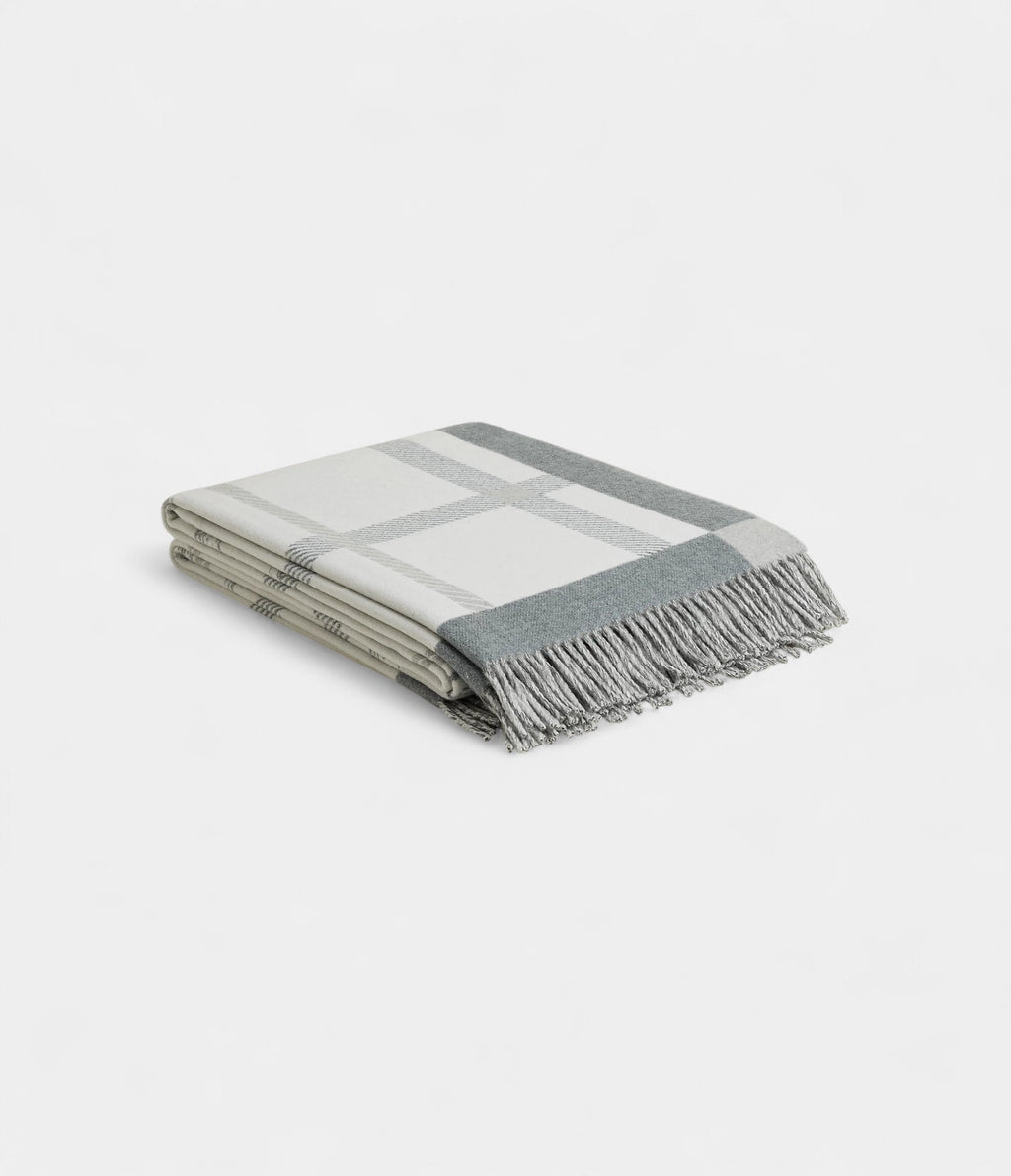 Tigre Altai 2 Blanket A Harmonious Blend of Artistry and Luxury