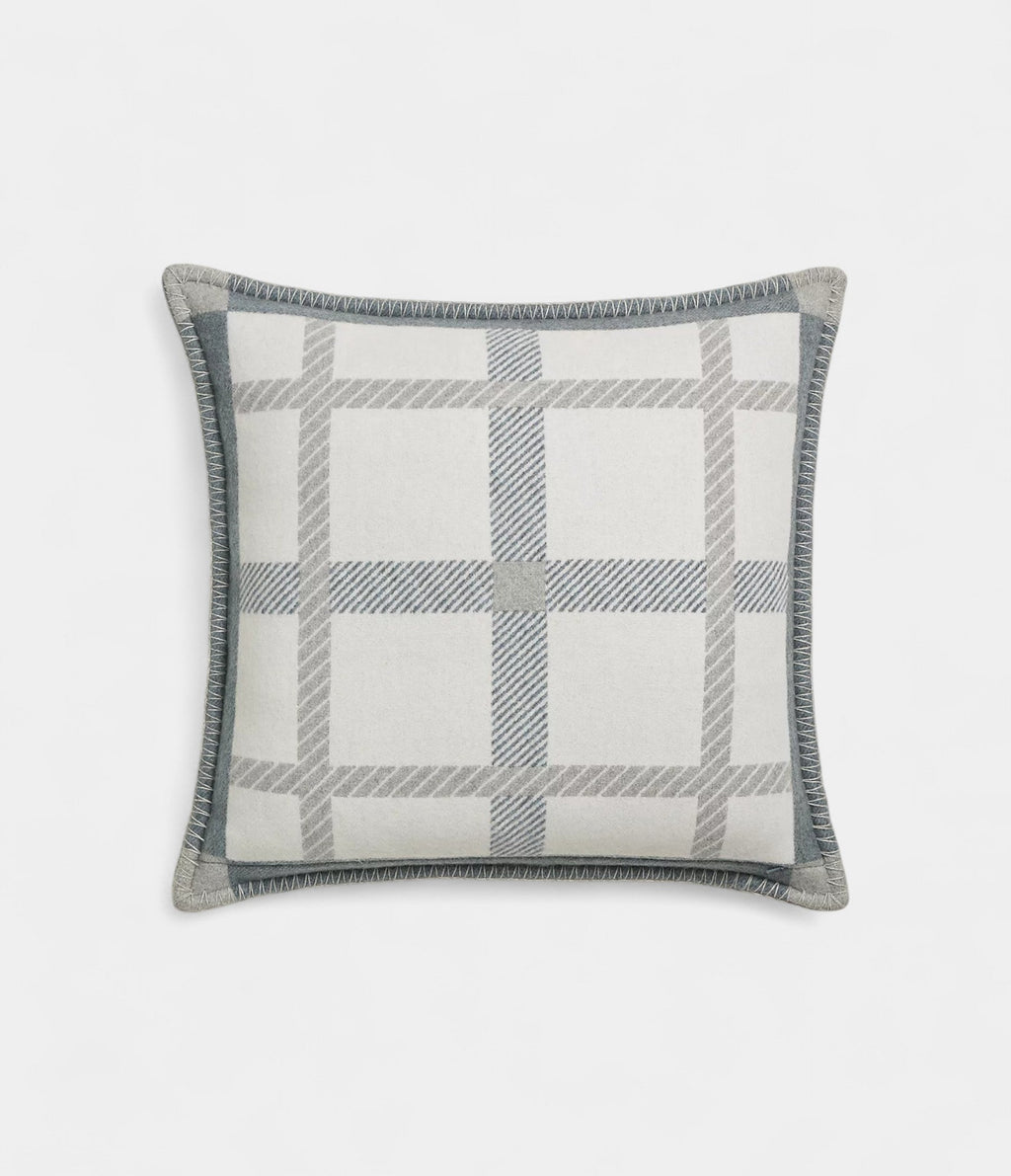 Tigre Altai 2 Pillow A Bold Expression of Art and Comfort