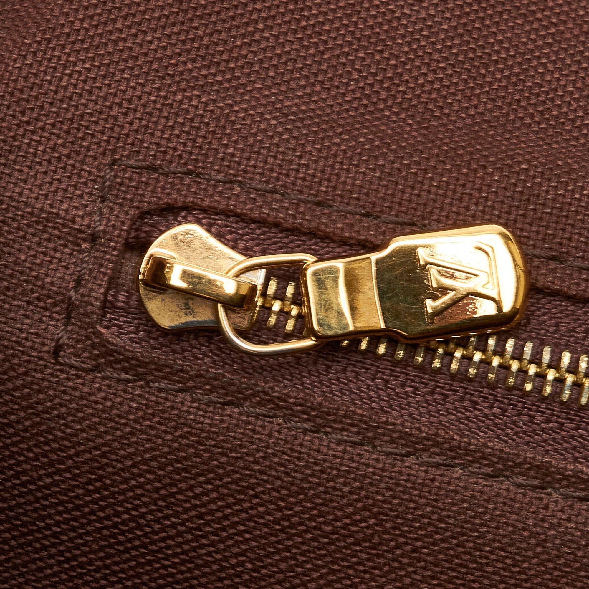 LO-LV bags 8299