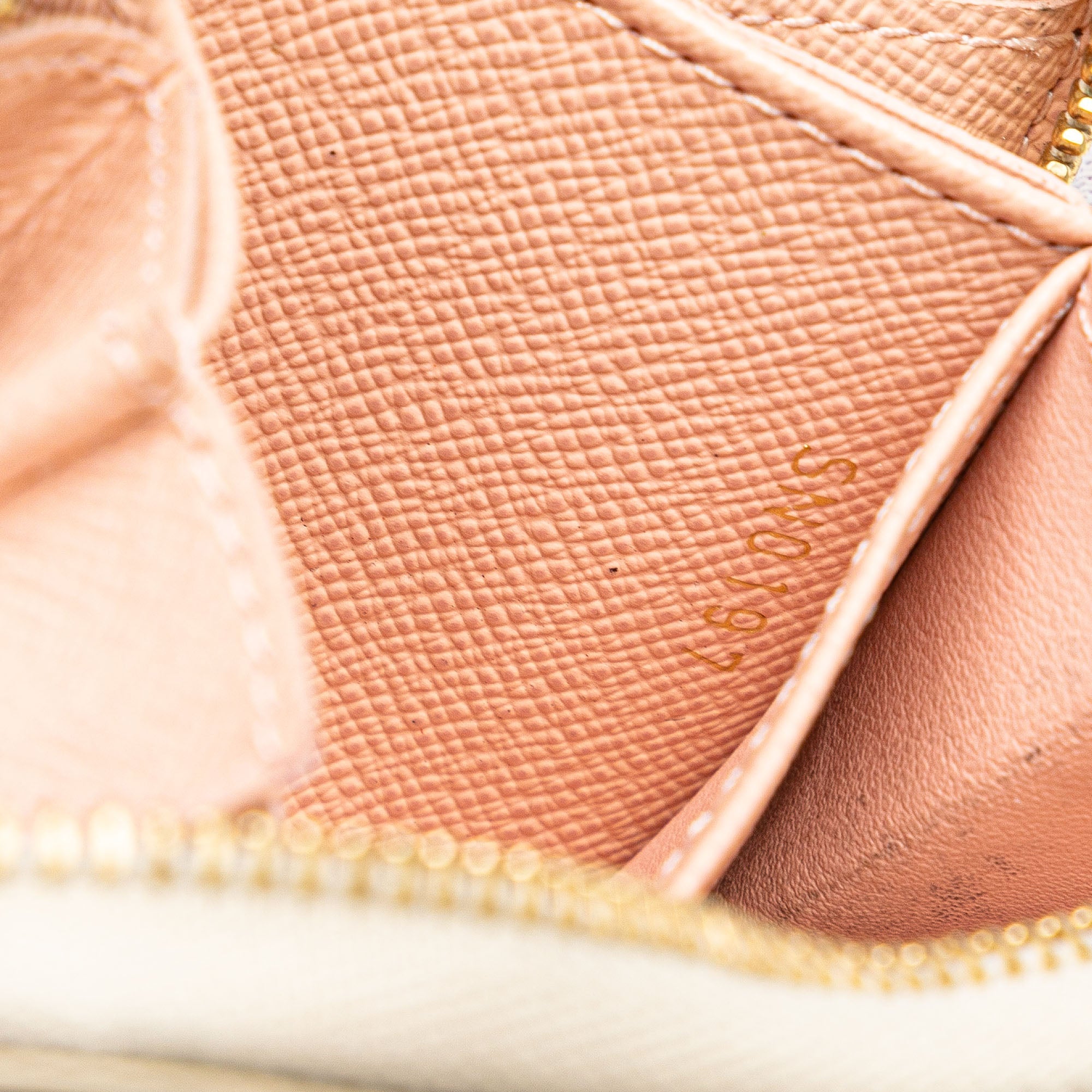 LO-LV bags 4921