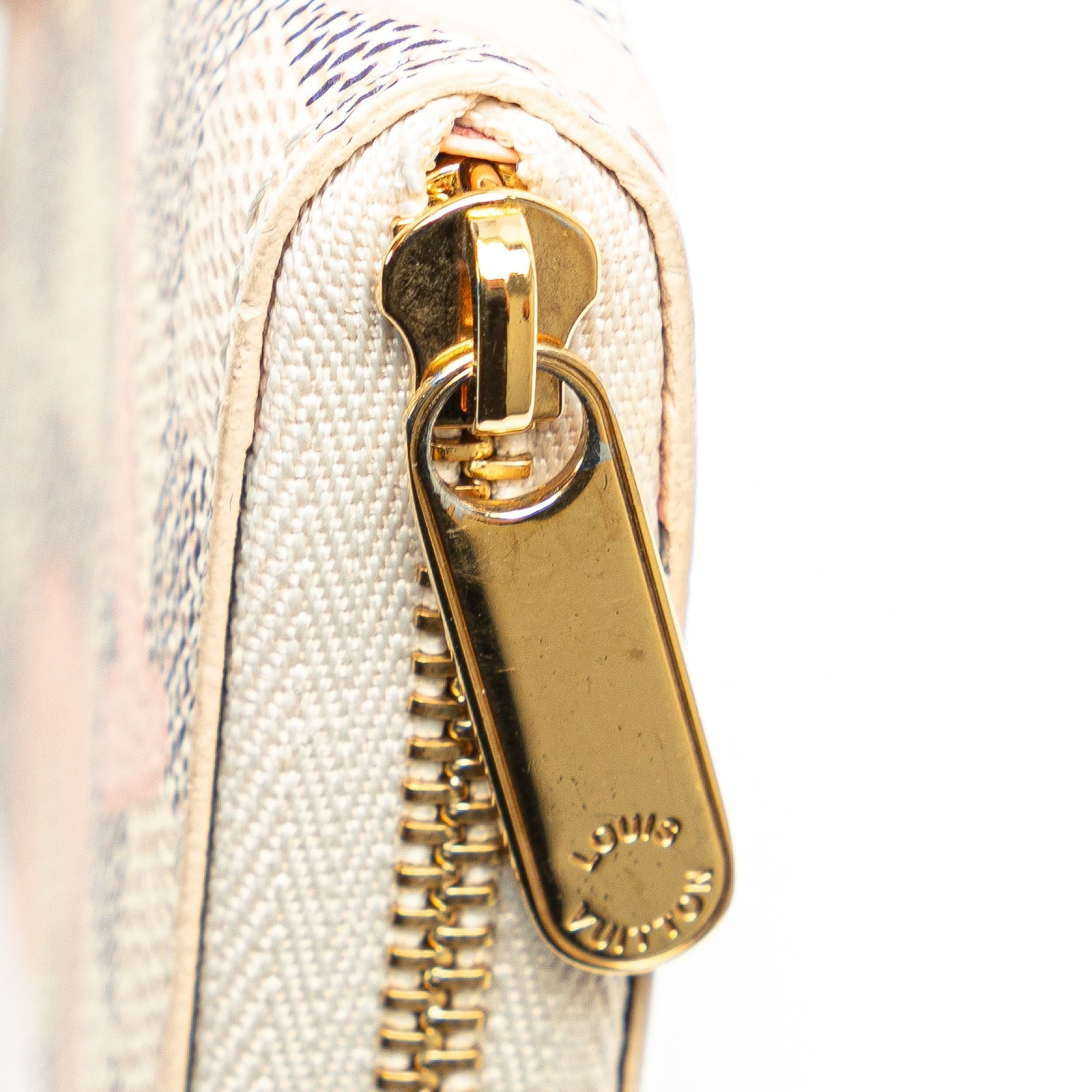 LO-LV bags 4921
