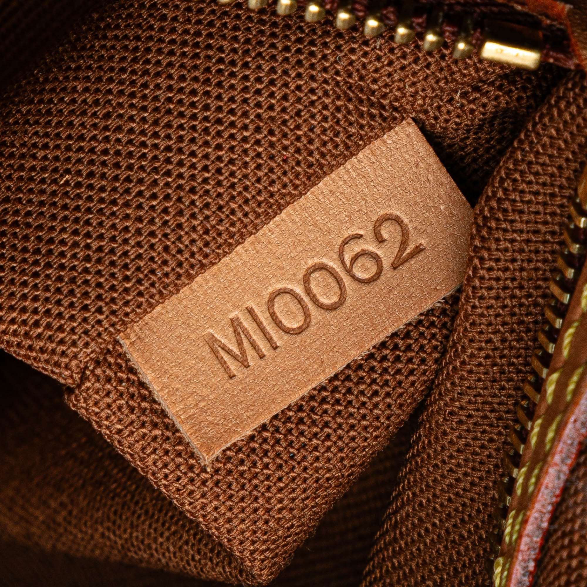LO-LV bags 4221