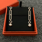 HM PEARL WHITE EARRINGS