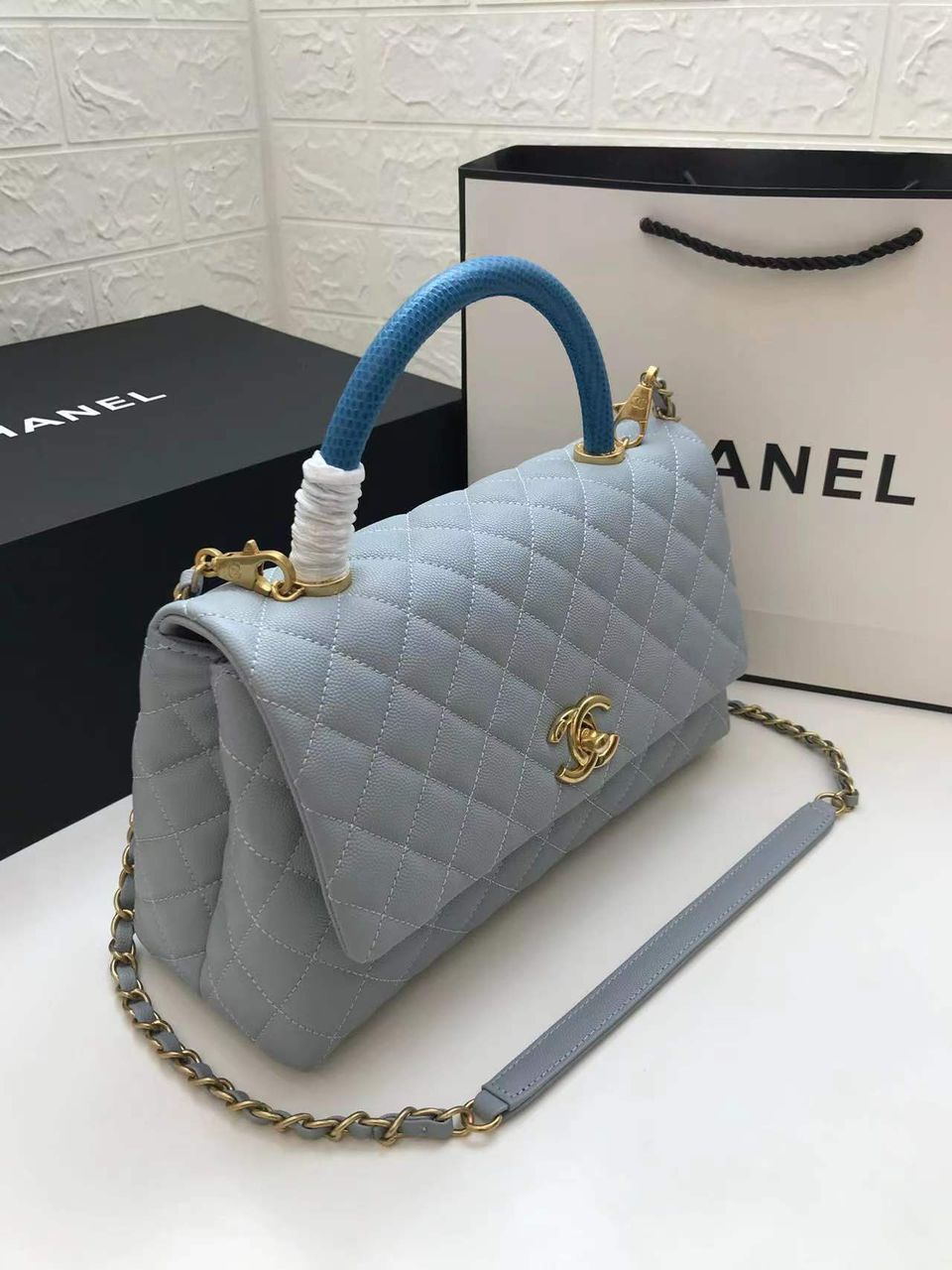CHL - Large Flap Bag With Top Handle Light Grey For Women, Women’s Handbags, Shoulder And Crossbody Bags 11in/28LO A92991