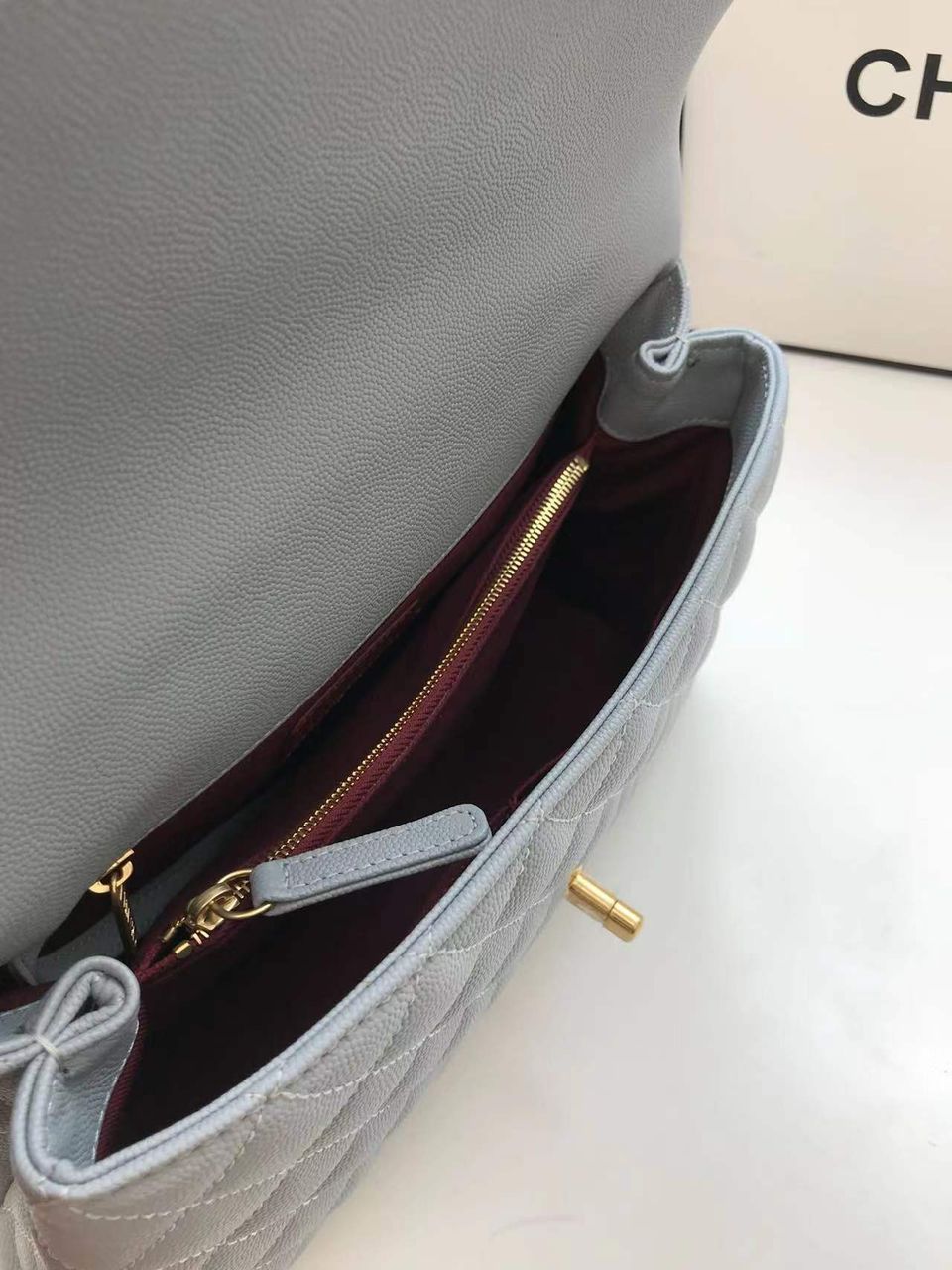 CHL - Large Flap Bag With Top Handle Light Grey For Women, Women’s Handbags, Shoulder And Crossbody Bags 11in/28LO A92991