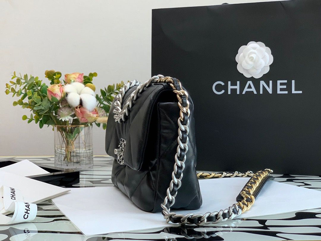 CHL -  Classic Flap Bag Black For Women 10.2in/26LO