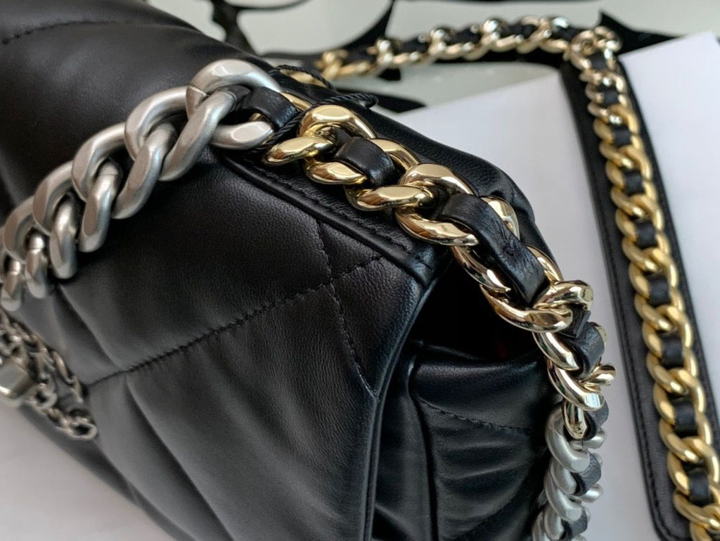 CHL -  Classic Flap Bag Black For Women 10.2in/26LO
