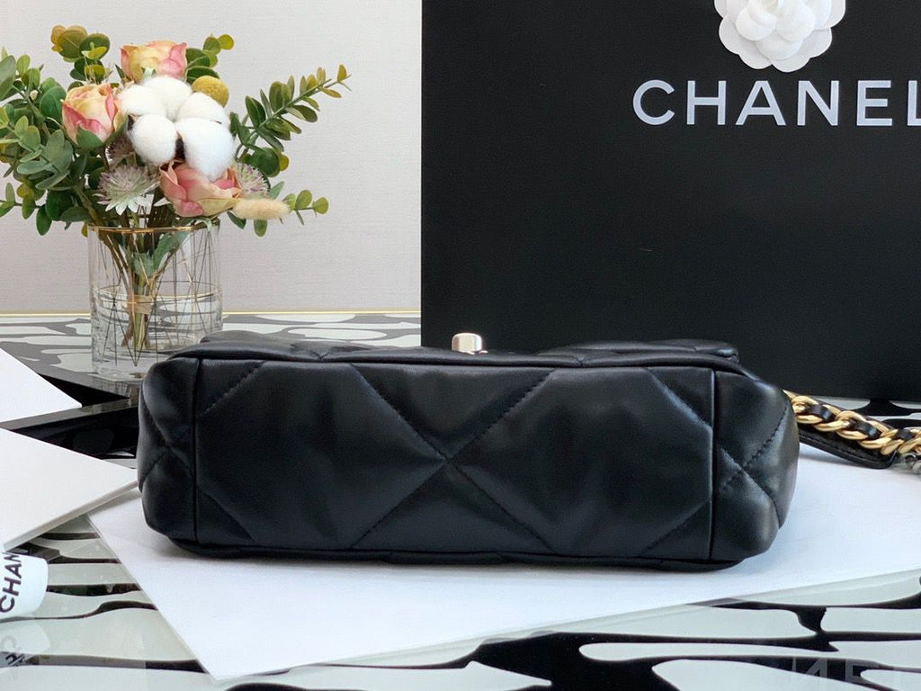 CHL -  Classic Flap Bag Black For Women 10.2in/26LO
