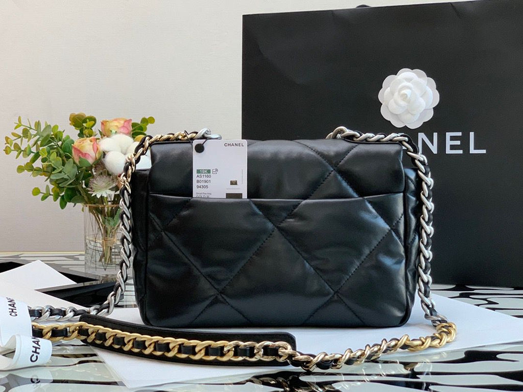 CHL -  Classic Flap Bag Black For Women 10.2in/26LO